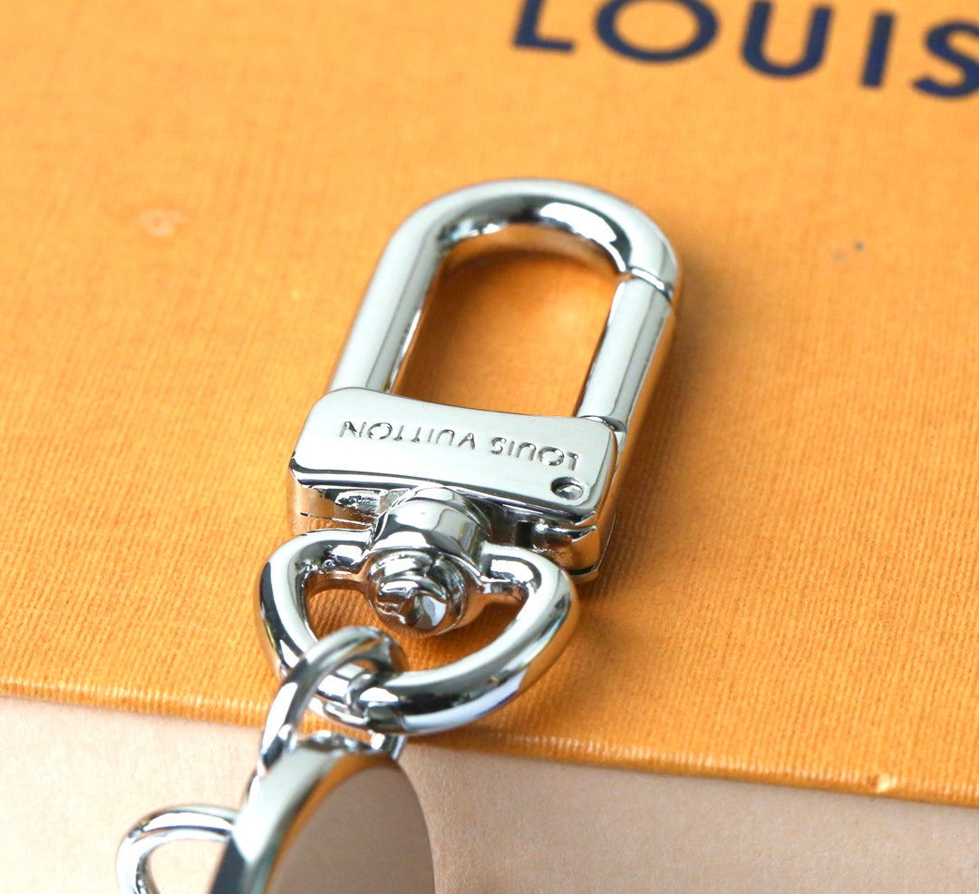 A1Z84E67  Popular key closure