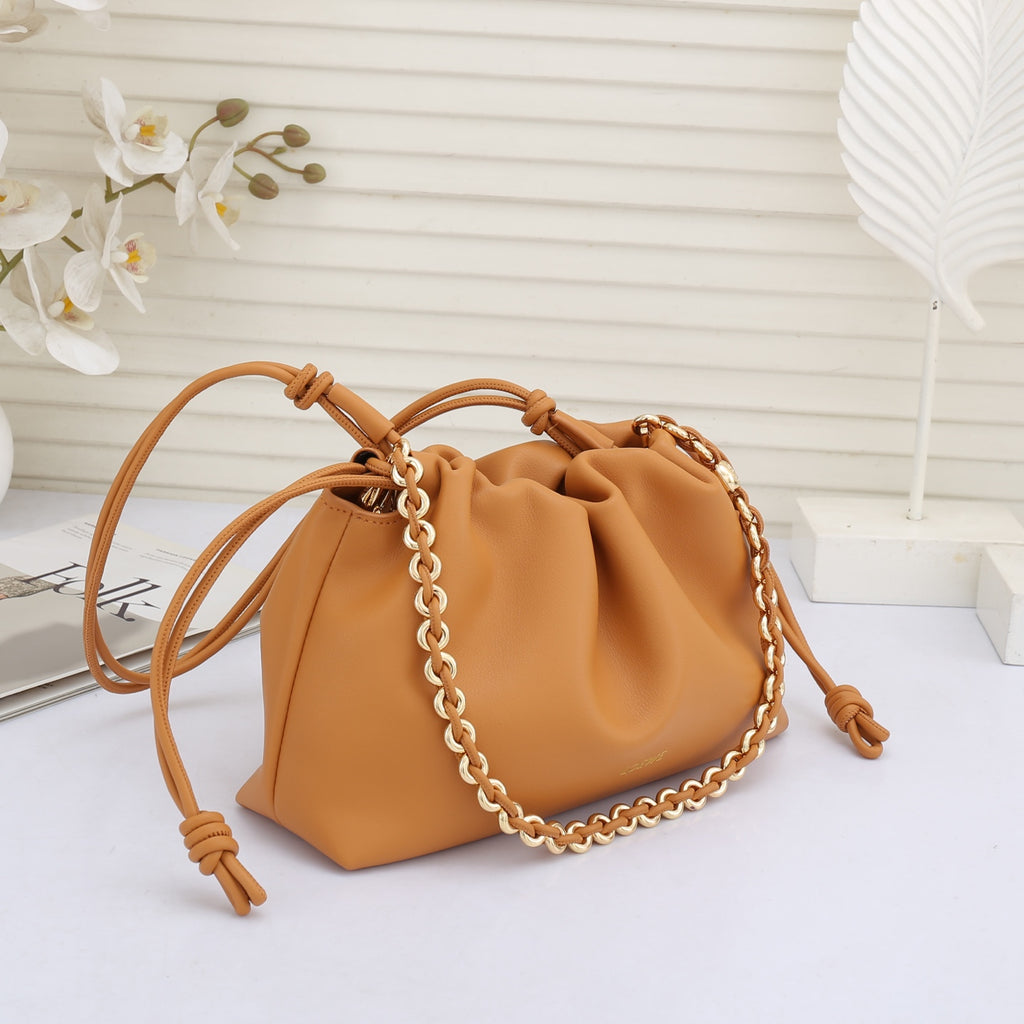 B1R66A8 Popular leather bag