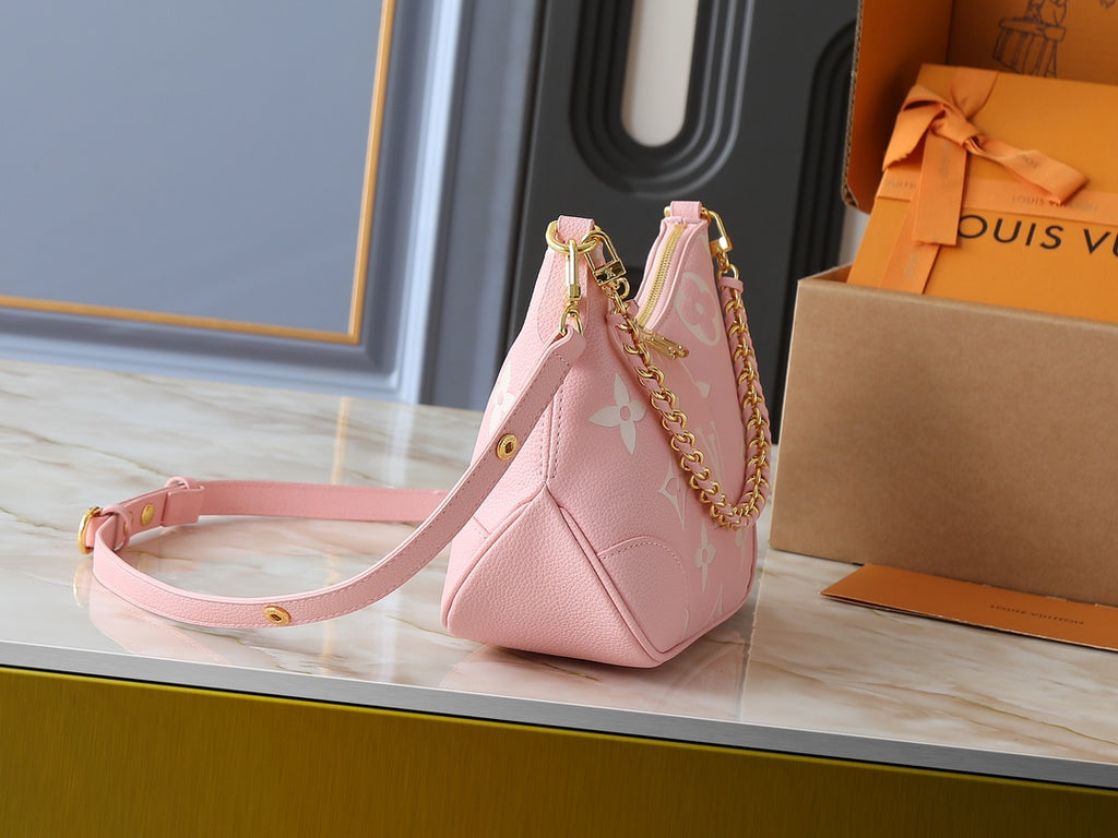 B1R76E48 Popular leather bag