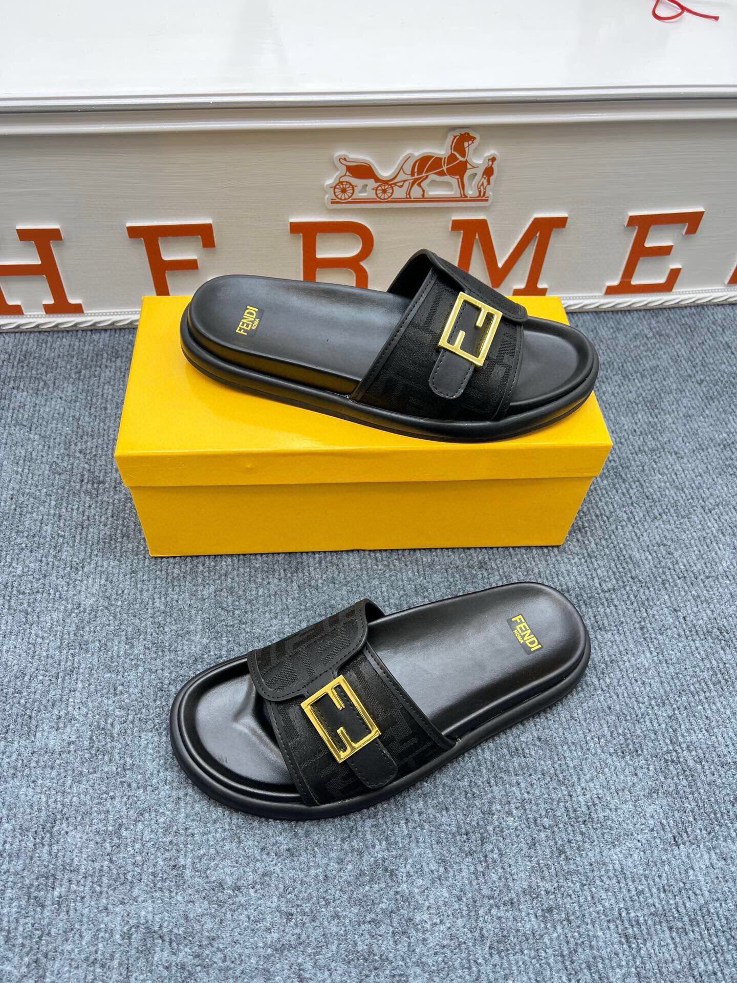 Z5ZF37 Popular slippers