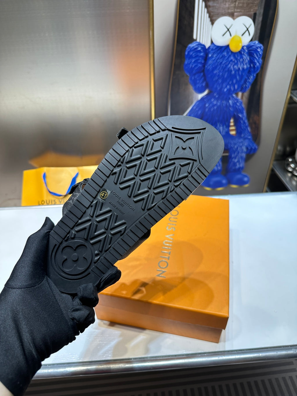 Z1ZE10 Popular sandals