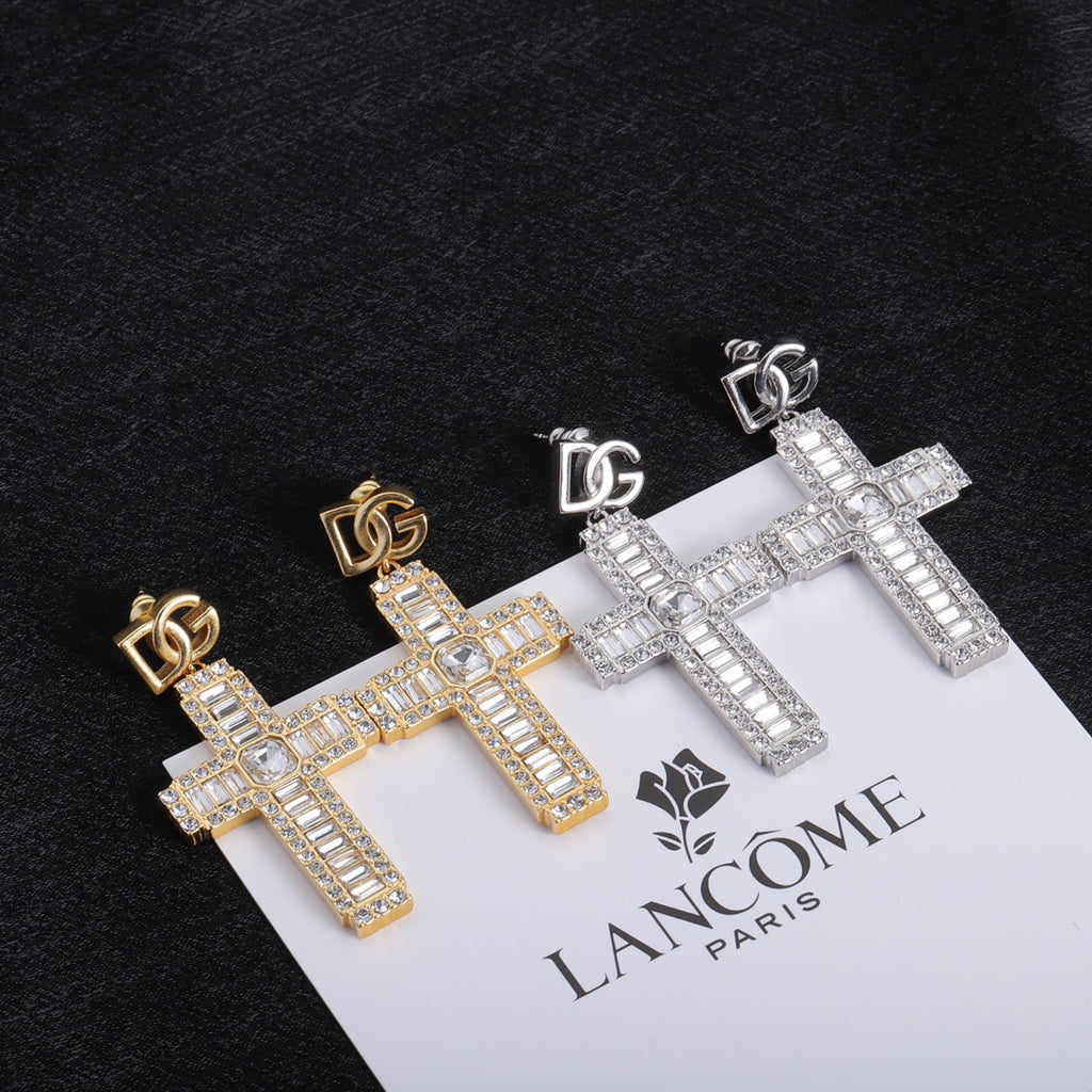 X1Z95A84E Popular Earrings