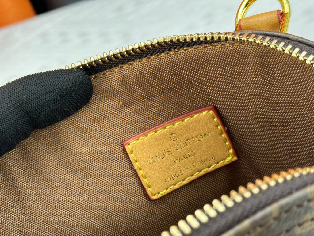 B1X55E20 Popular leather bag