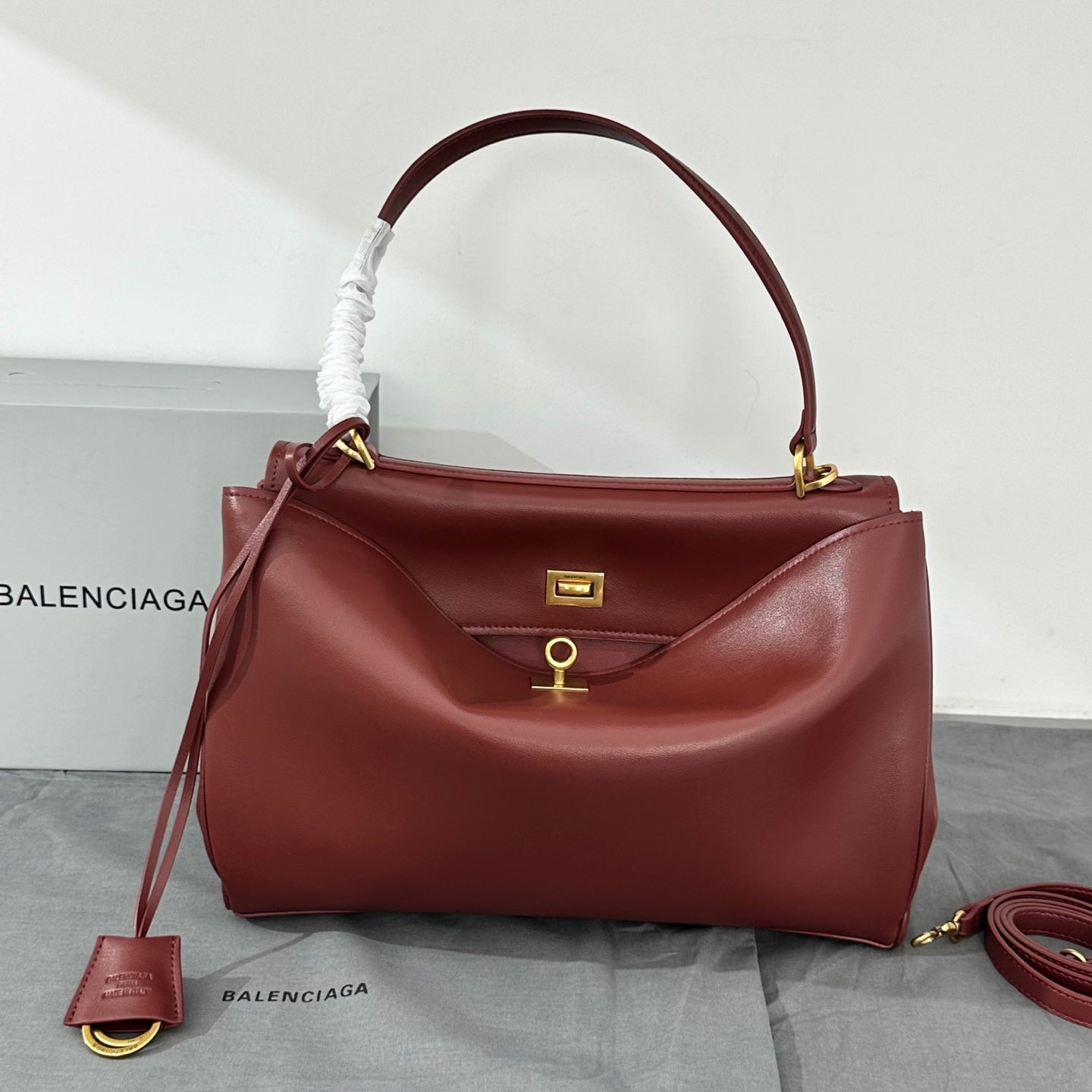 B1X56J30 Popular high-quality leather bag
