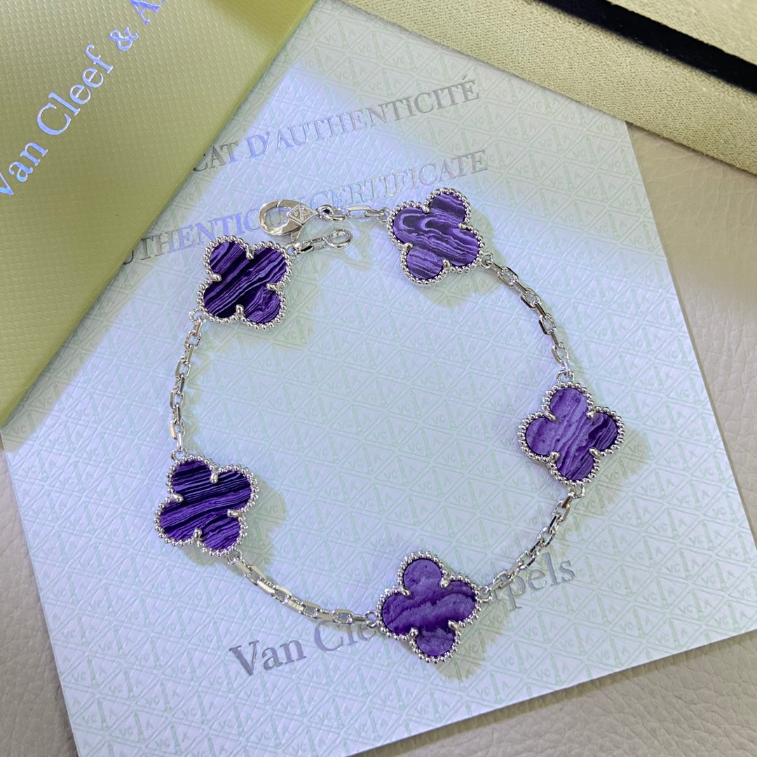 X5Q85VA188X Popular Necklace. Bracelets. Earrings