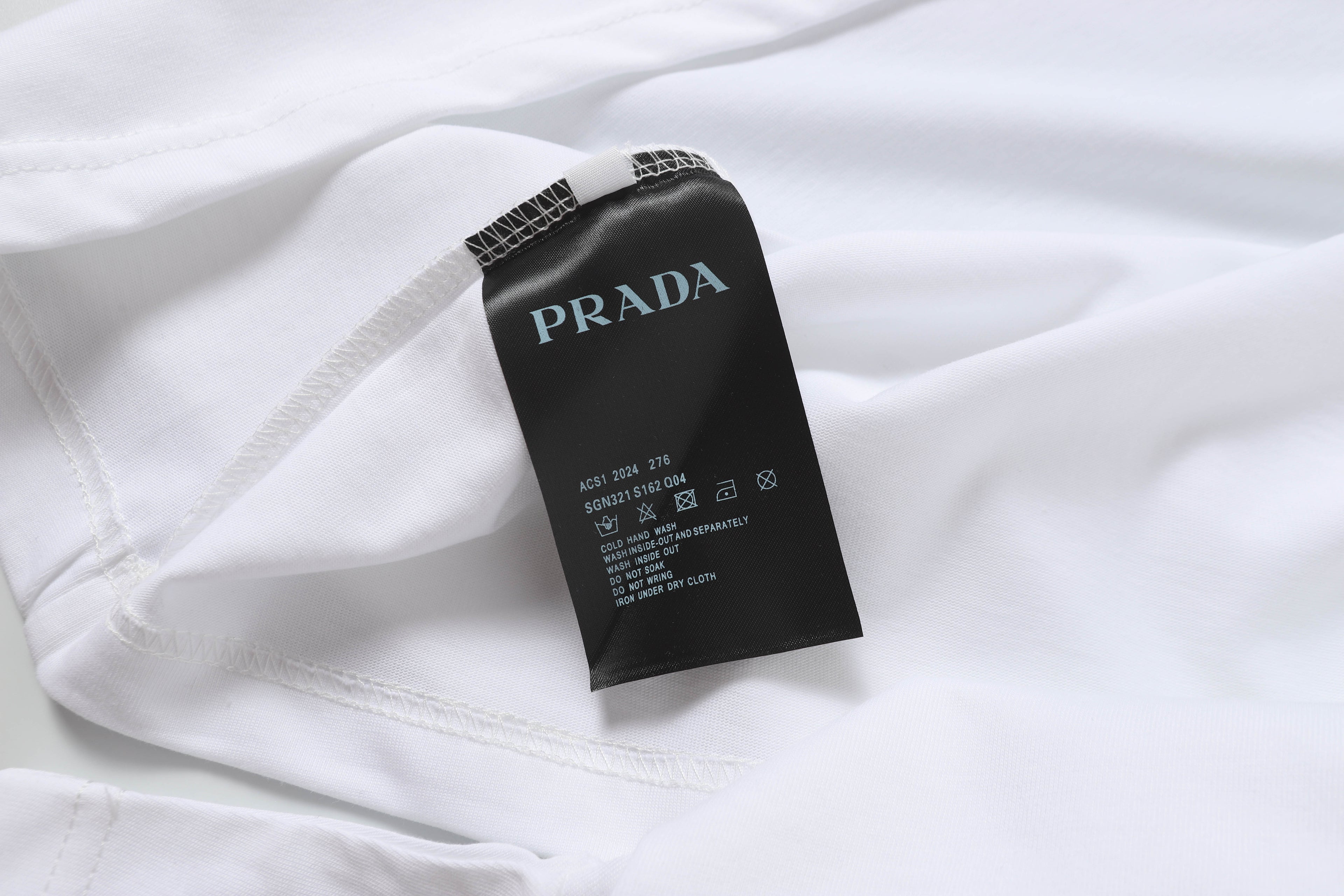 U1R45P183 Popular T-shirt