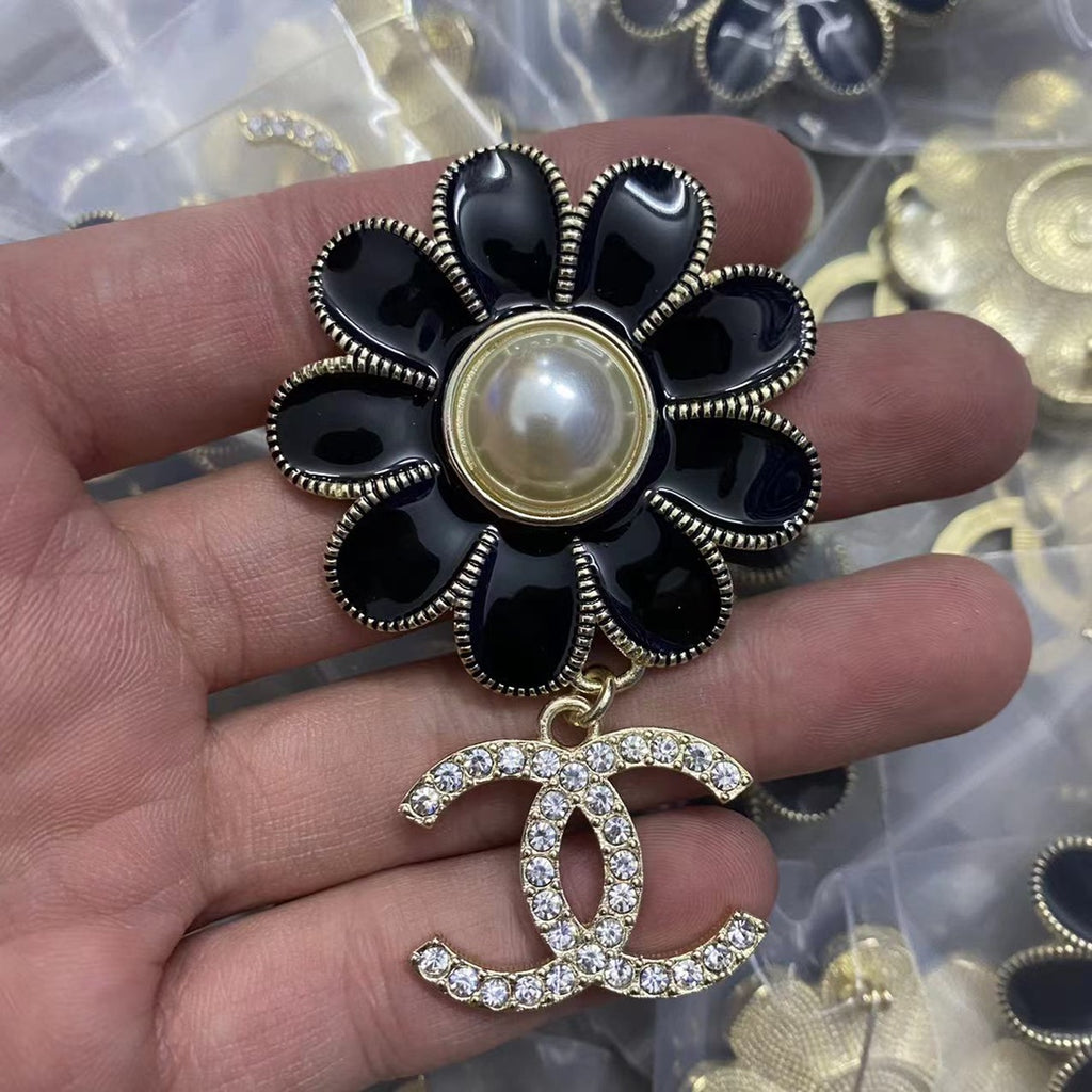 X1ZC891   Popular Brooch