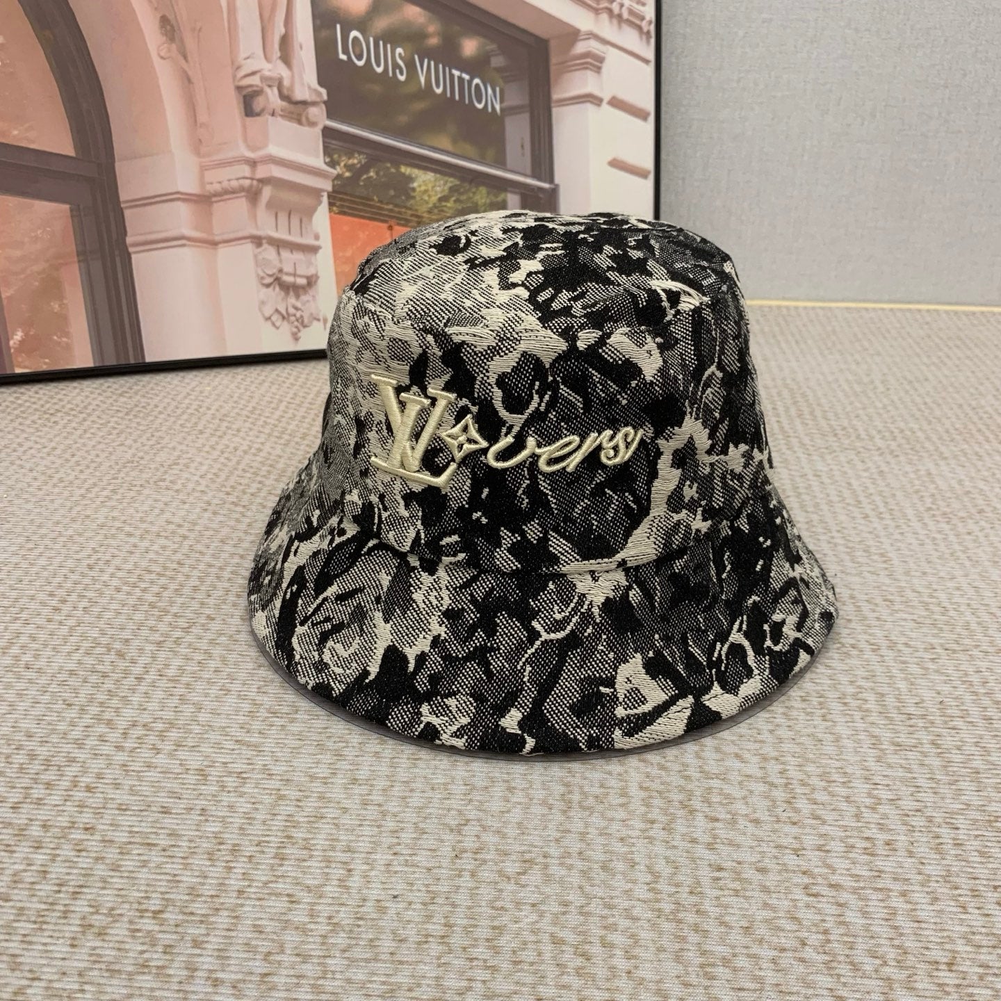 M1N65E6 Popular hats