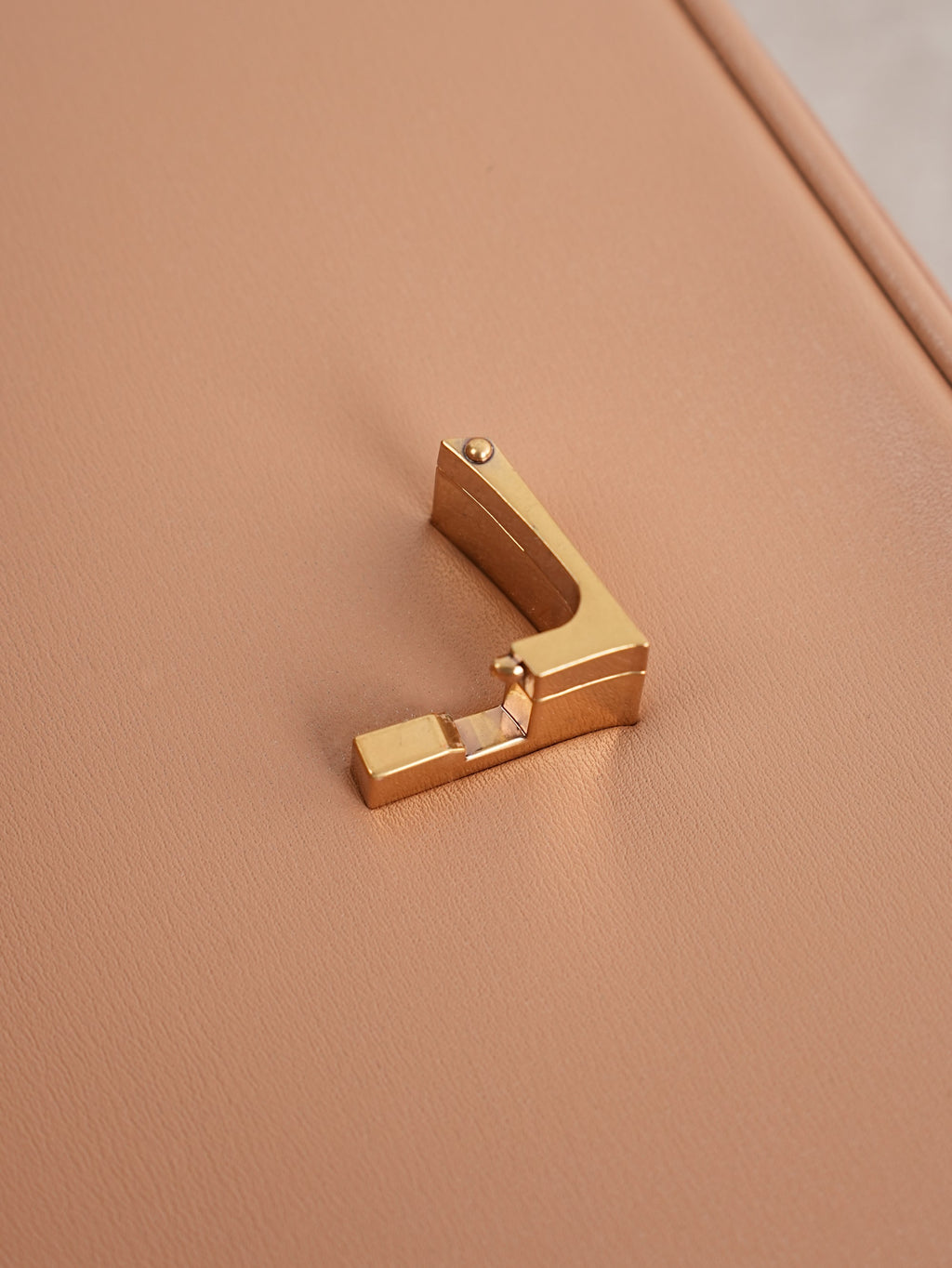 B1N36SL32 Popular leather bag