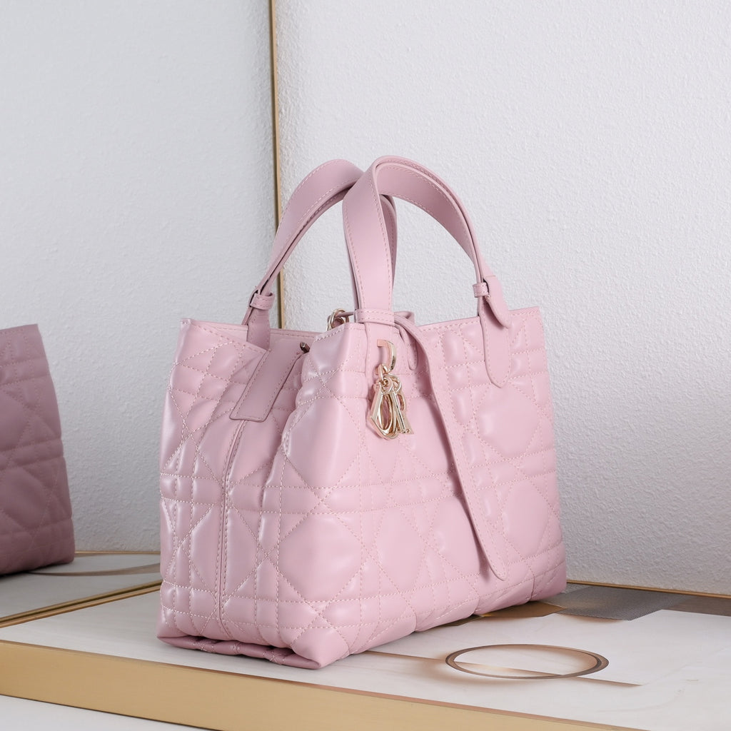 B1R76D40 Popular leather bag