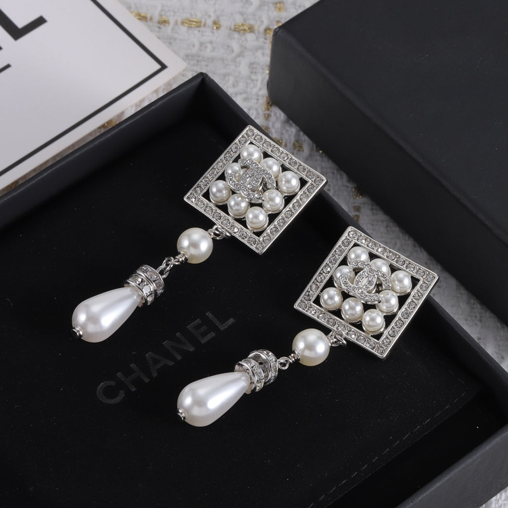 X1Z54C376E Popular Earrings