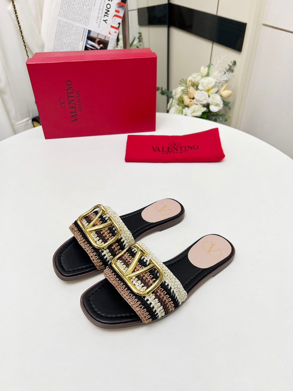 Z2Q55VL31  Popular Slippers