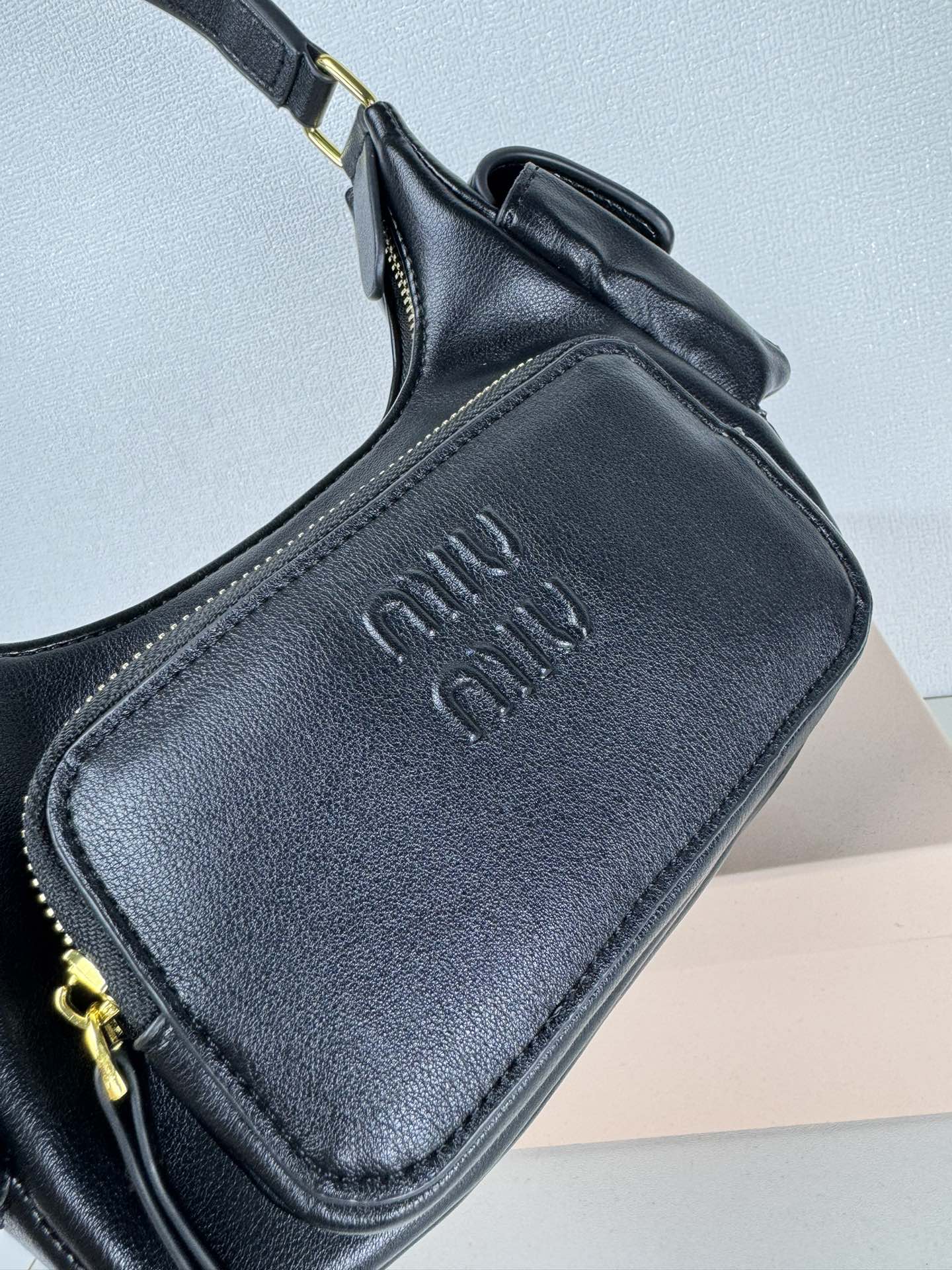 B1R175A4 Popular   leather bag