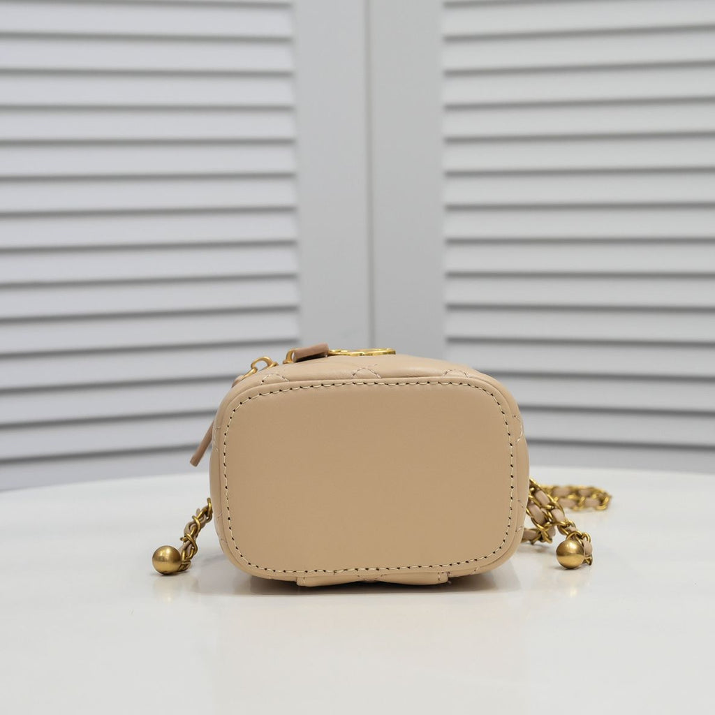 B1X43C45 Popular  leather bag 