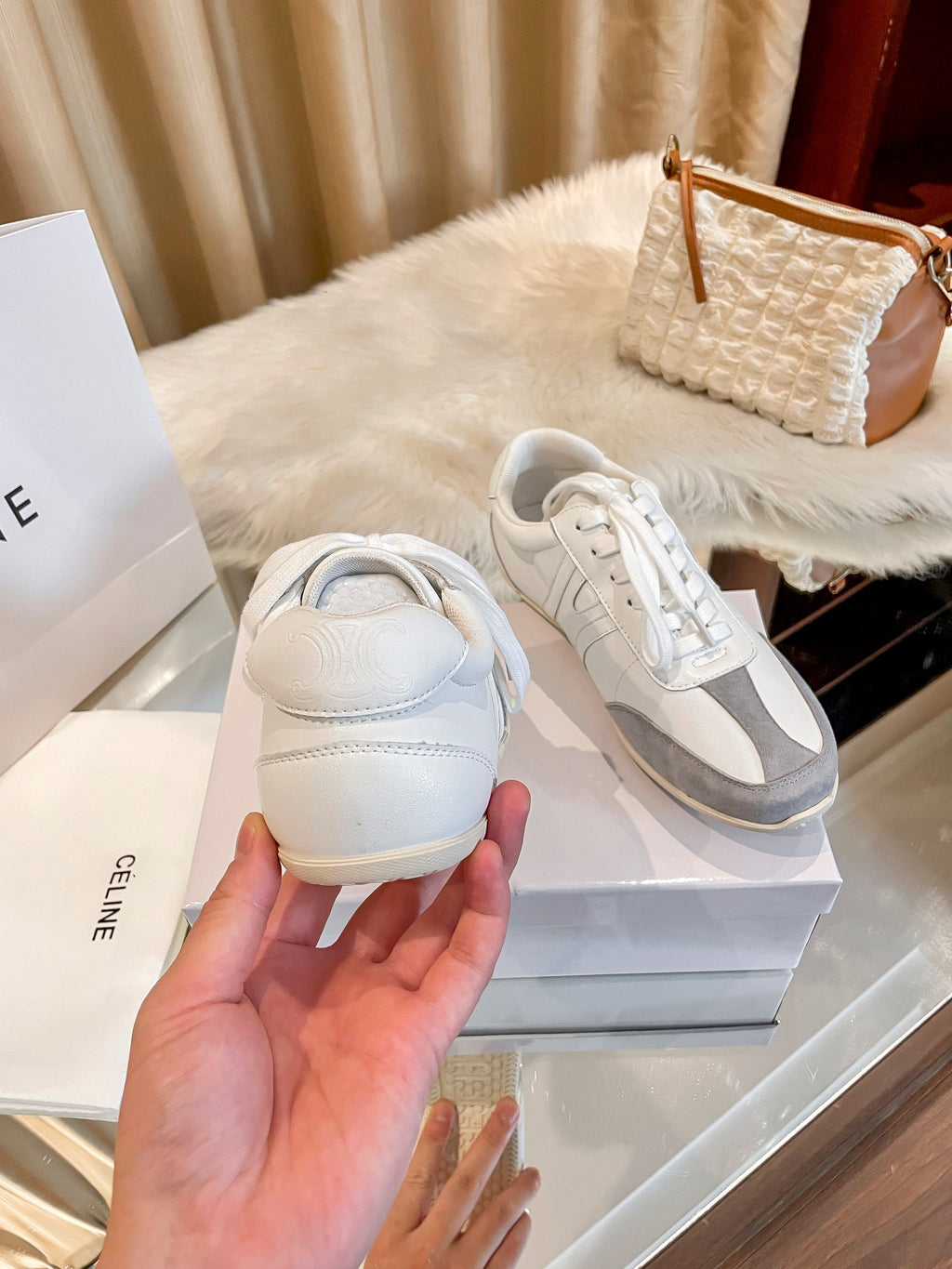 Z1N285N2  Popular sneakers