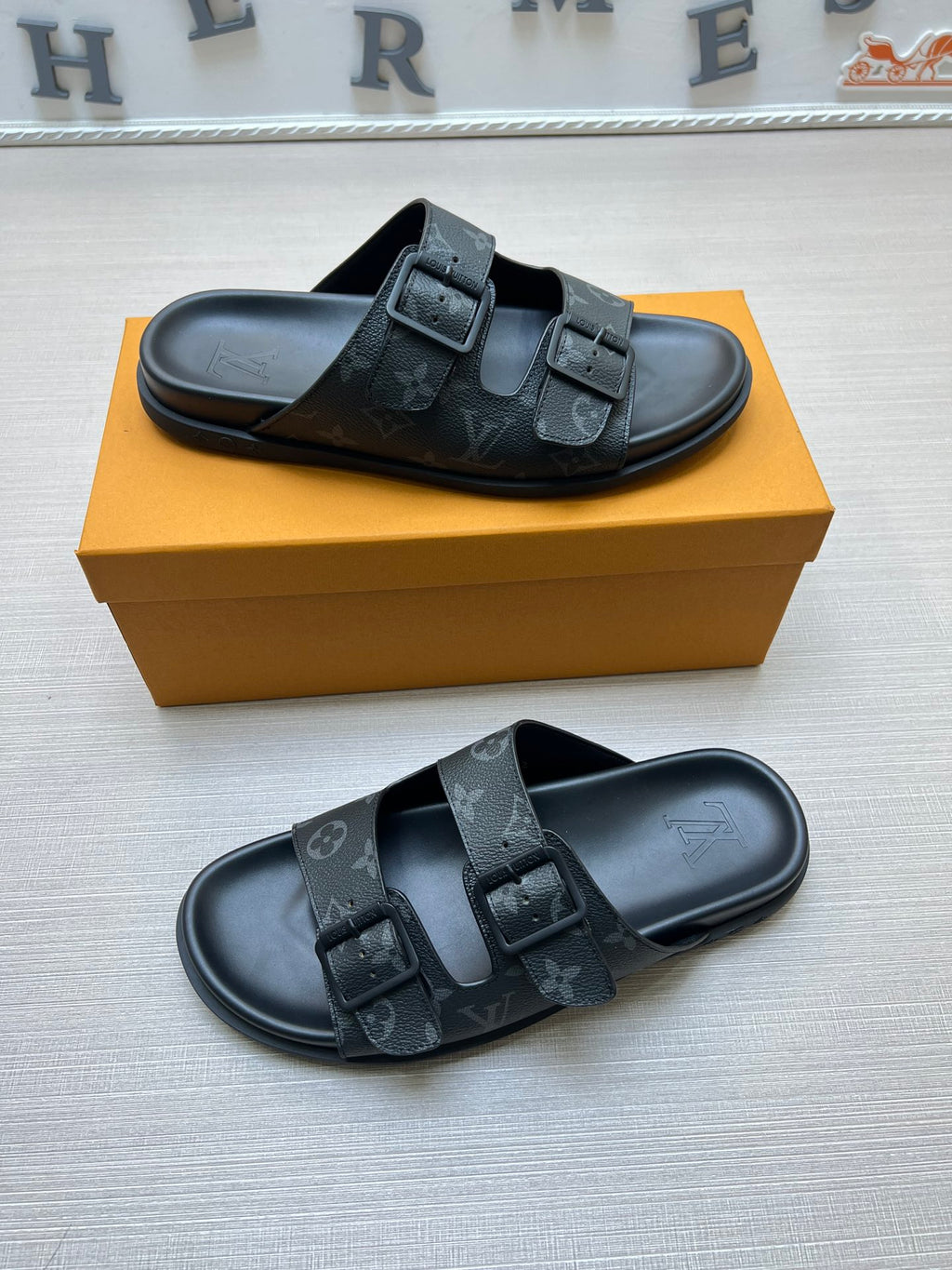 Z5ZE56 Popular slippers