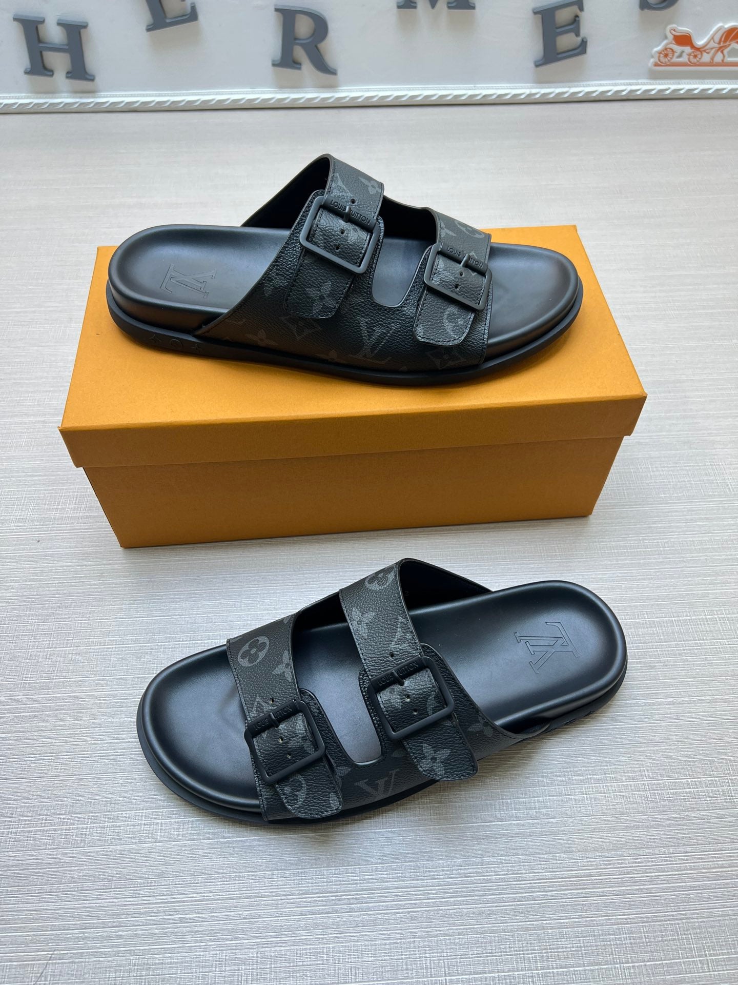 Z5ZE56 Popular slippers