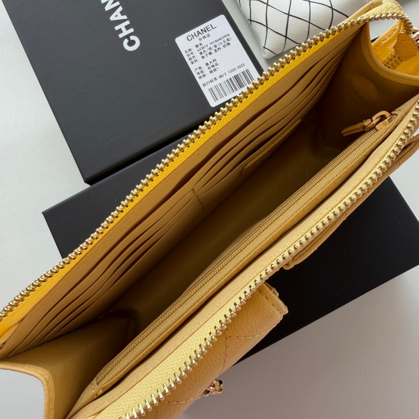B1P46C23 Popular leather bag
