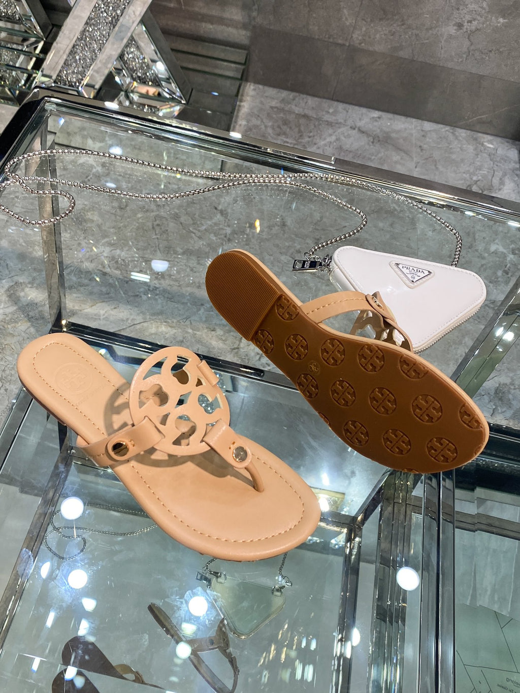 Z2Z85A3  Popular leather Shoes