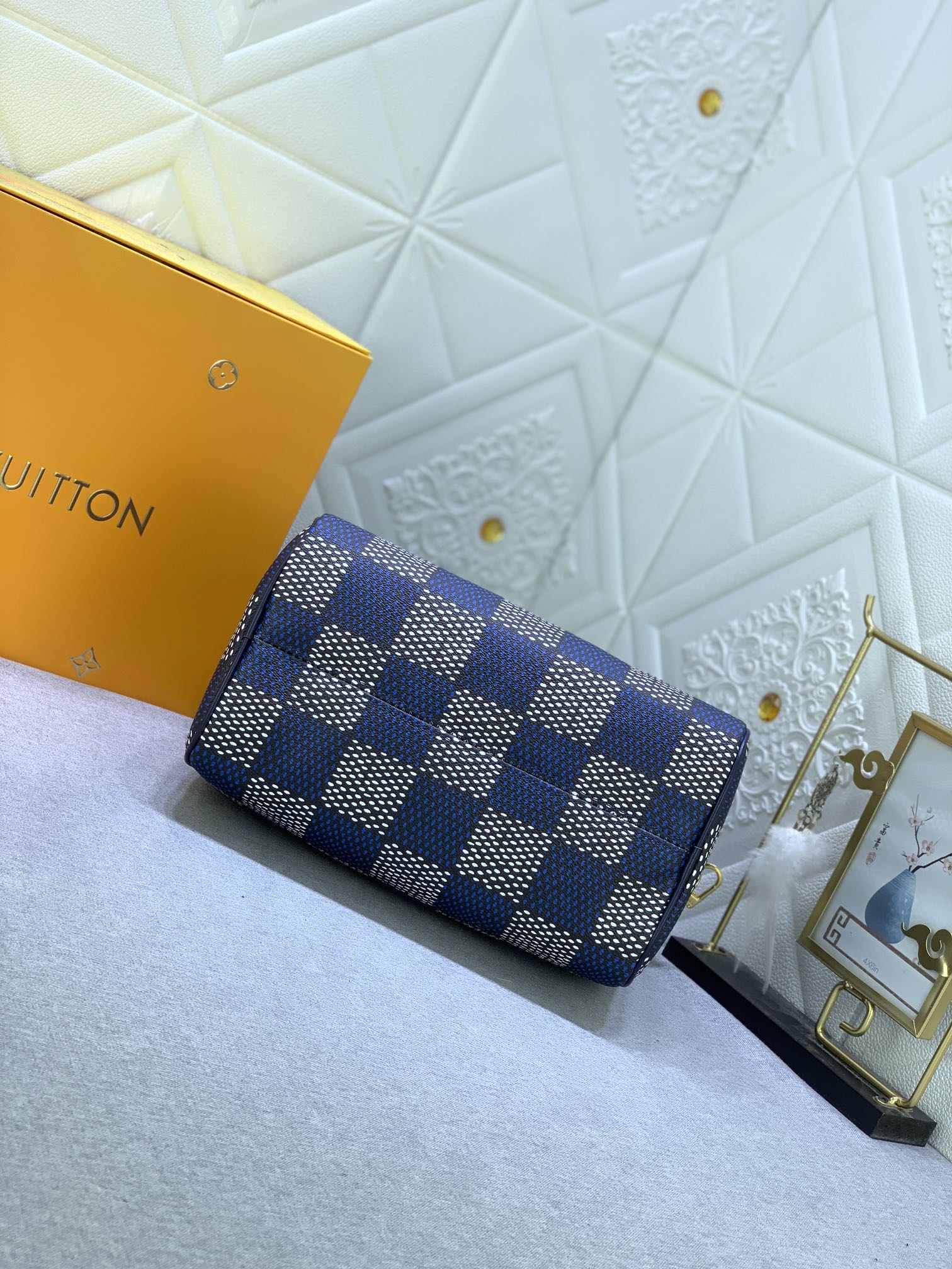 B12X44E269 Popular  leather bag 