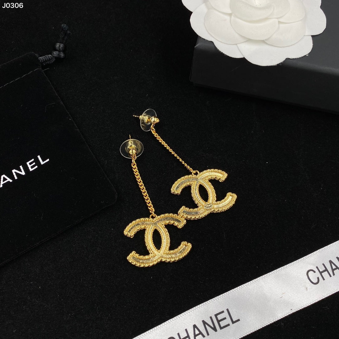 X1Z94C634E Popular Earrings