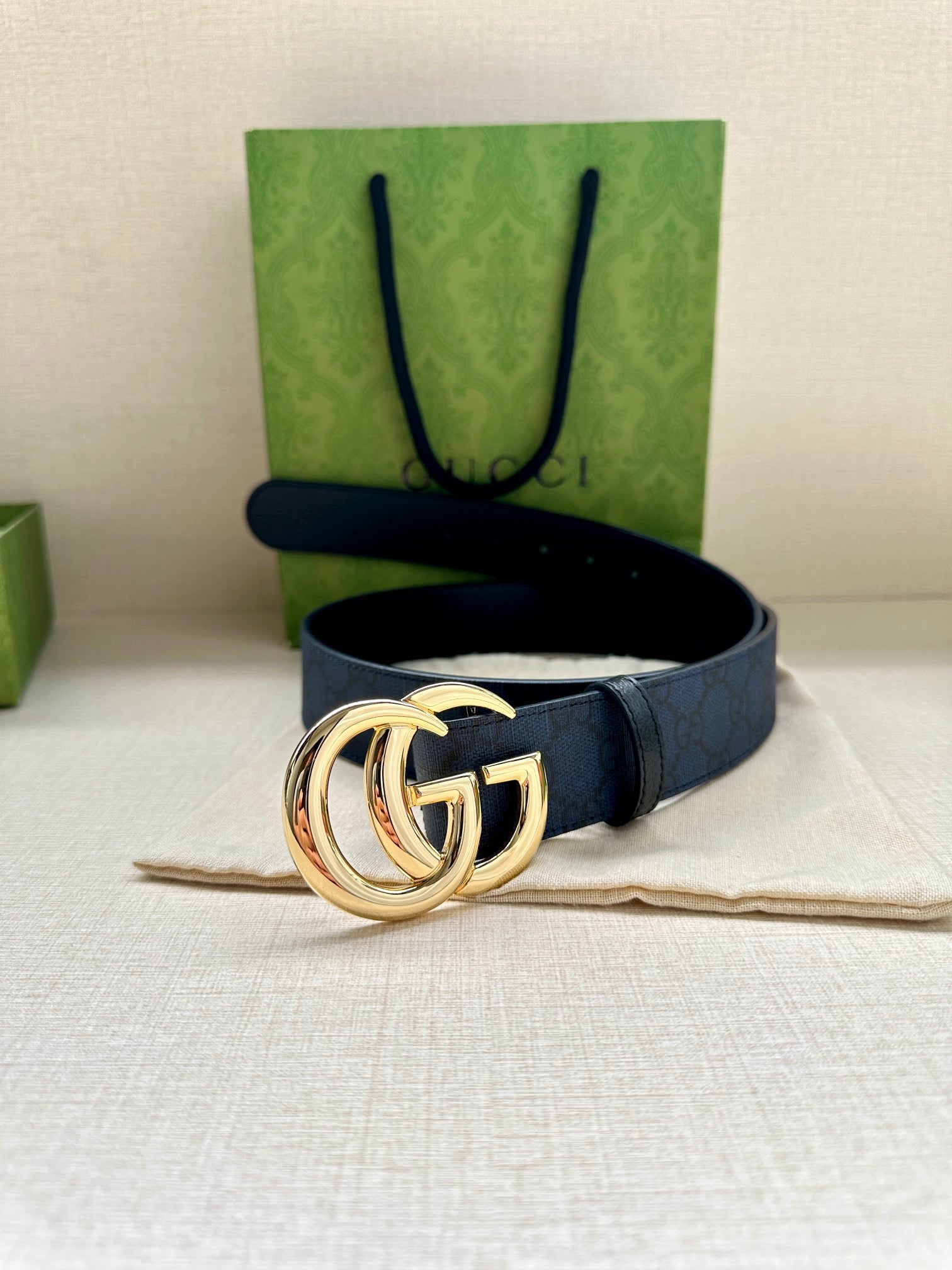 P1W15B163 Popular High quality belt With full package
