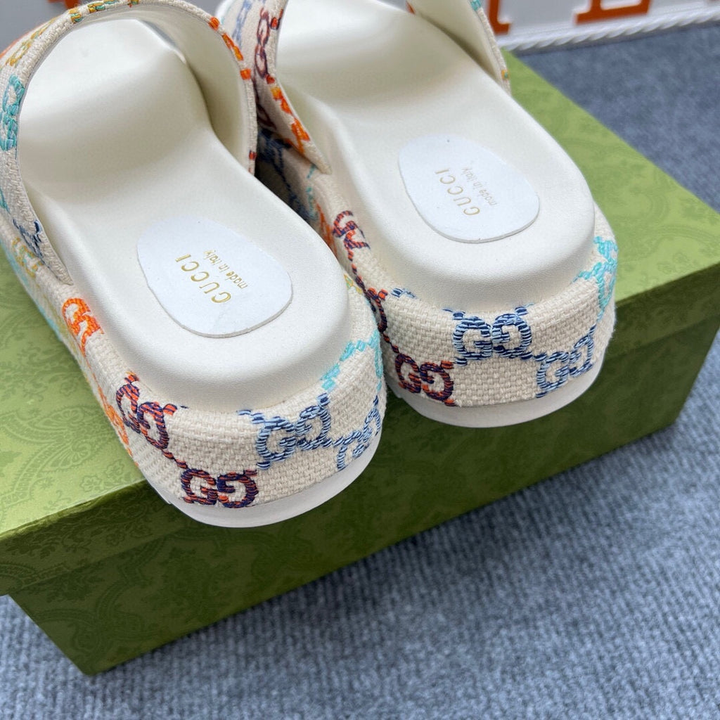 Z5ZB122 Popular slippers  Sole thickness 5.5cm