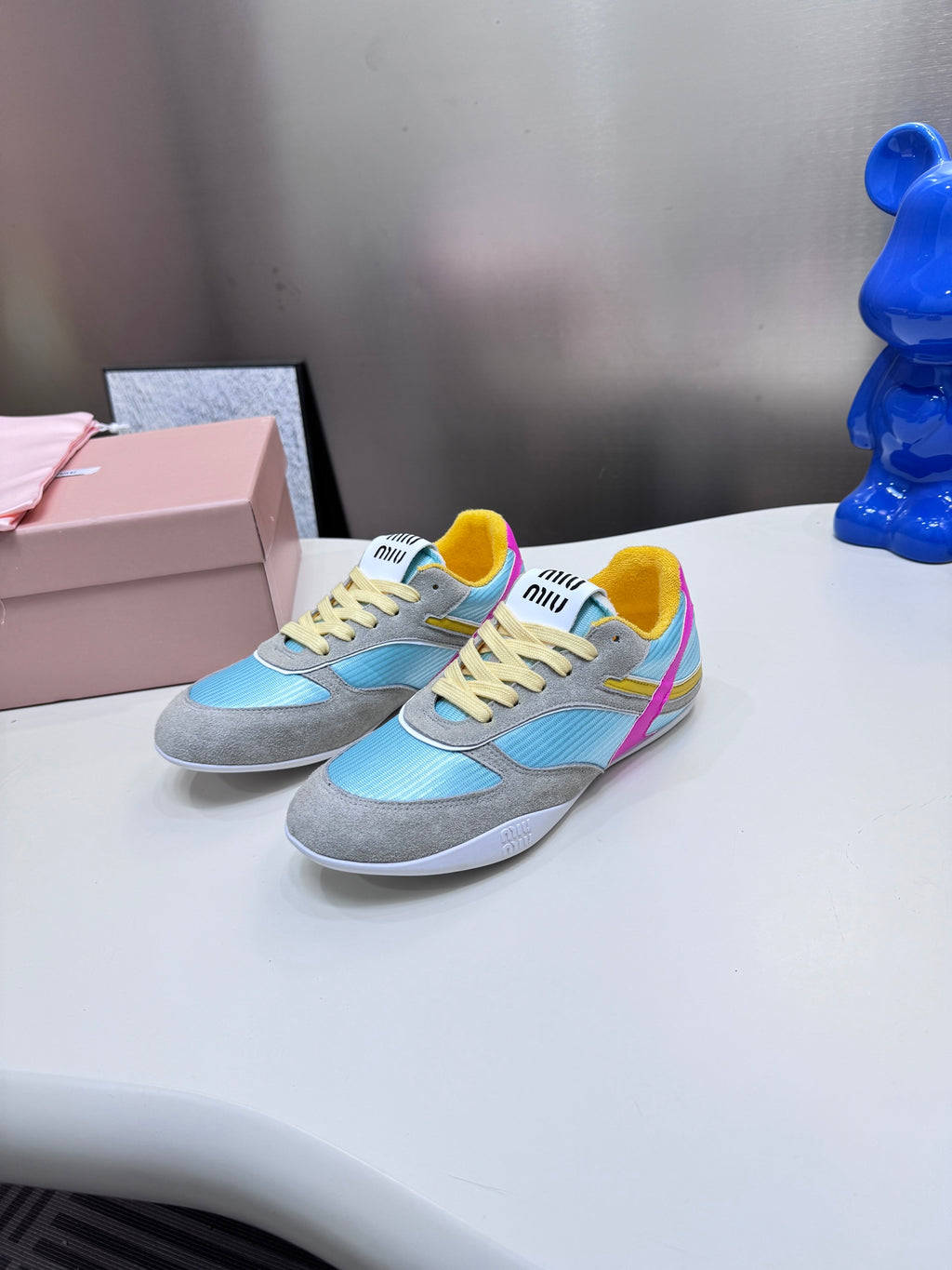 Z1Q105A352 Popular Shoes