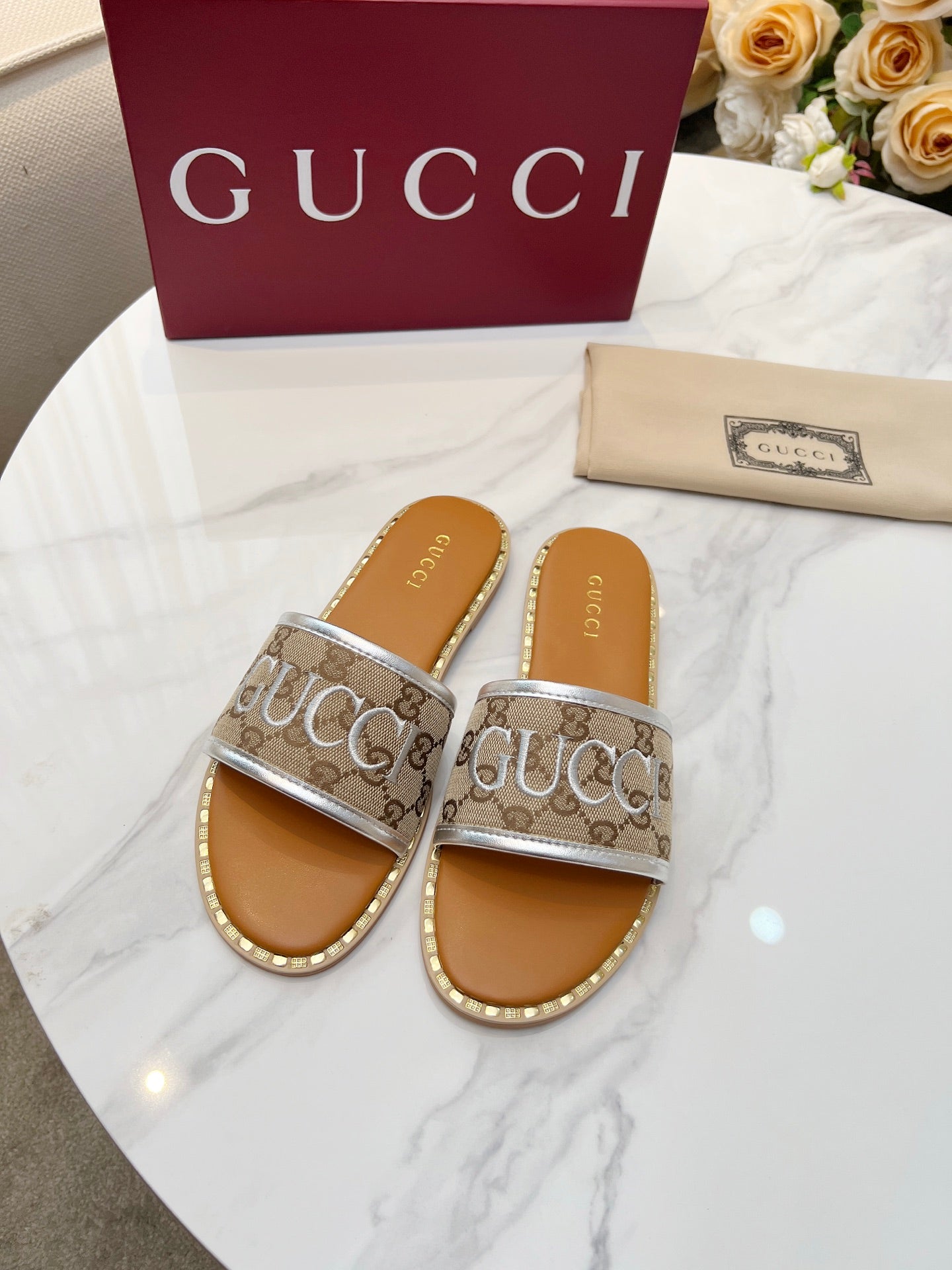 Z2Q55B29 Popular high-quality  Shoes