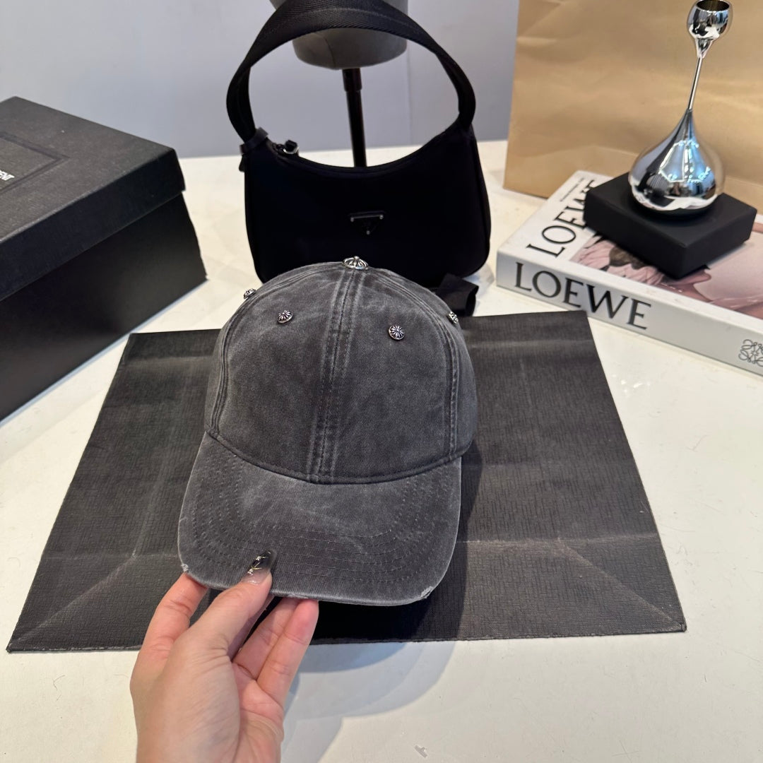 M1Q105A110 Popular hats