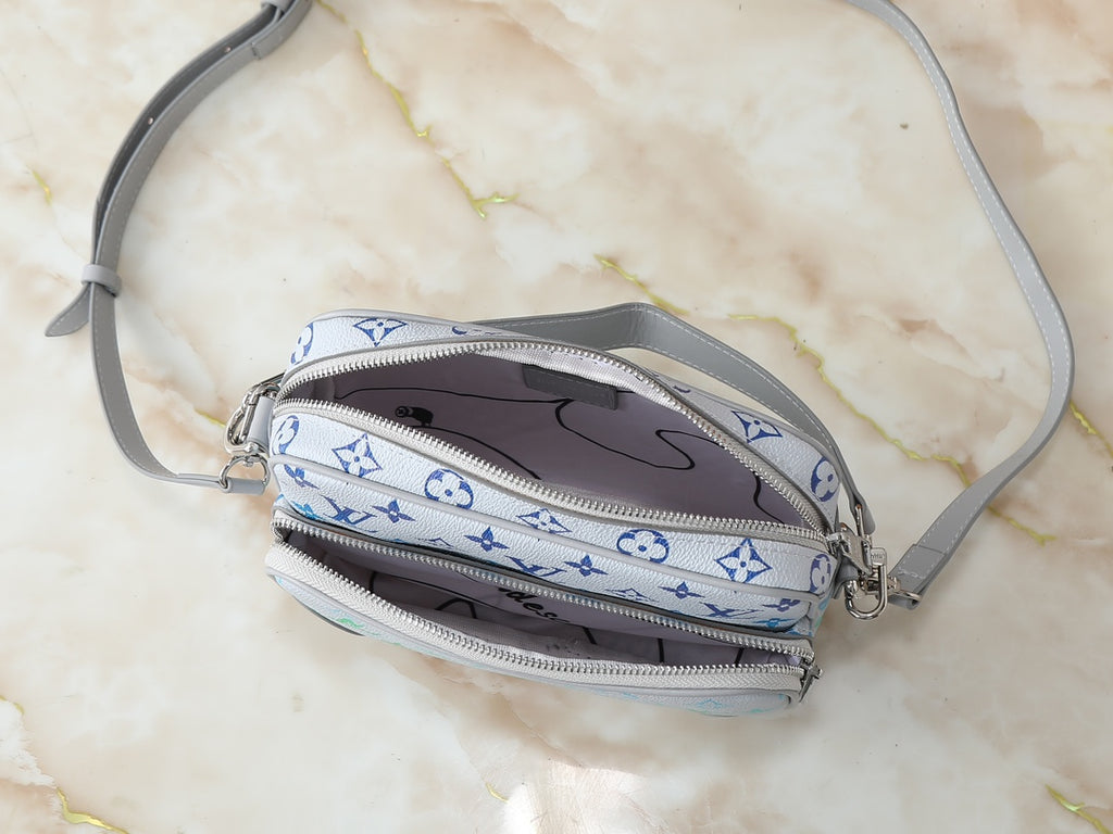 B1P46E109 Popular leather bag