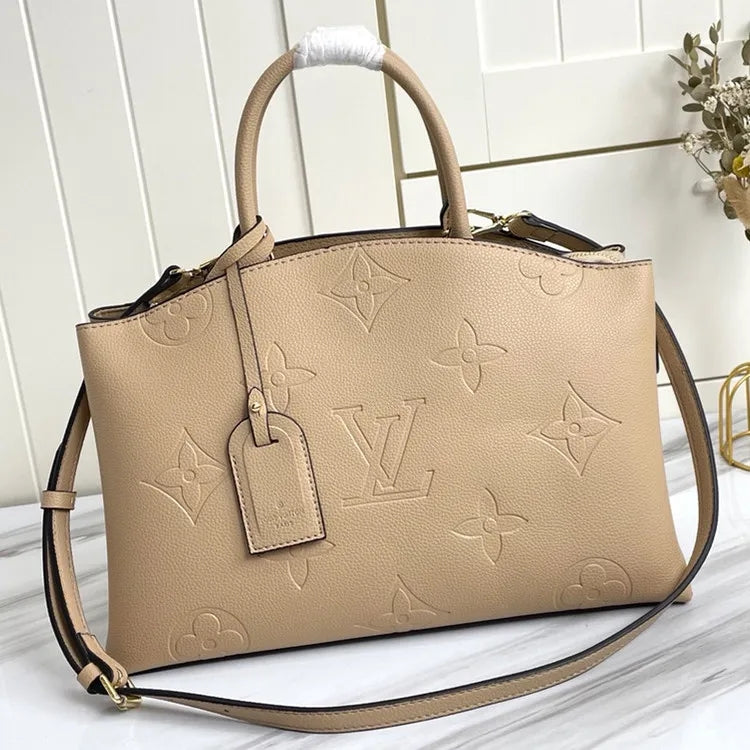 B1X61E059 Popular  leather bag 