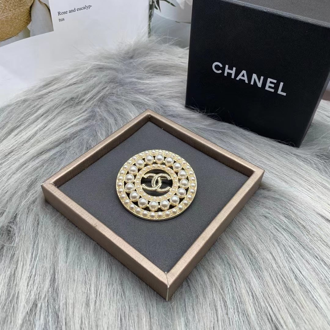 X14C863  Popular Brooch