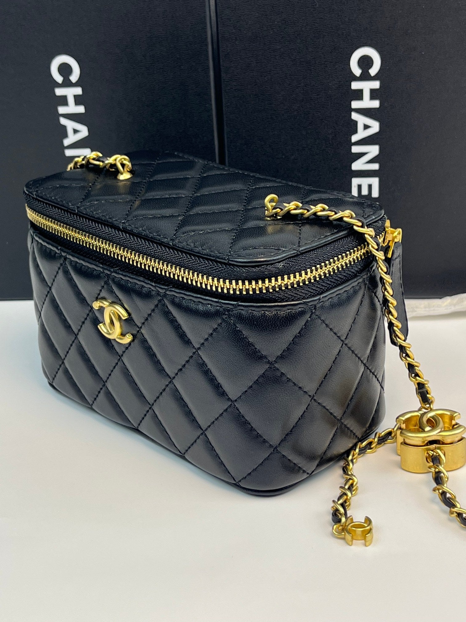 B1P36C83 Popular leather bag