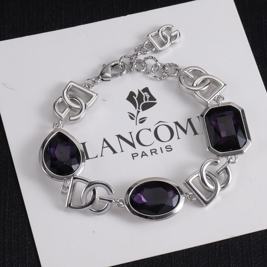 X1R75A7X Popular   Necklaces . Bracelets