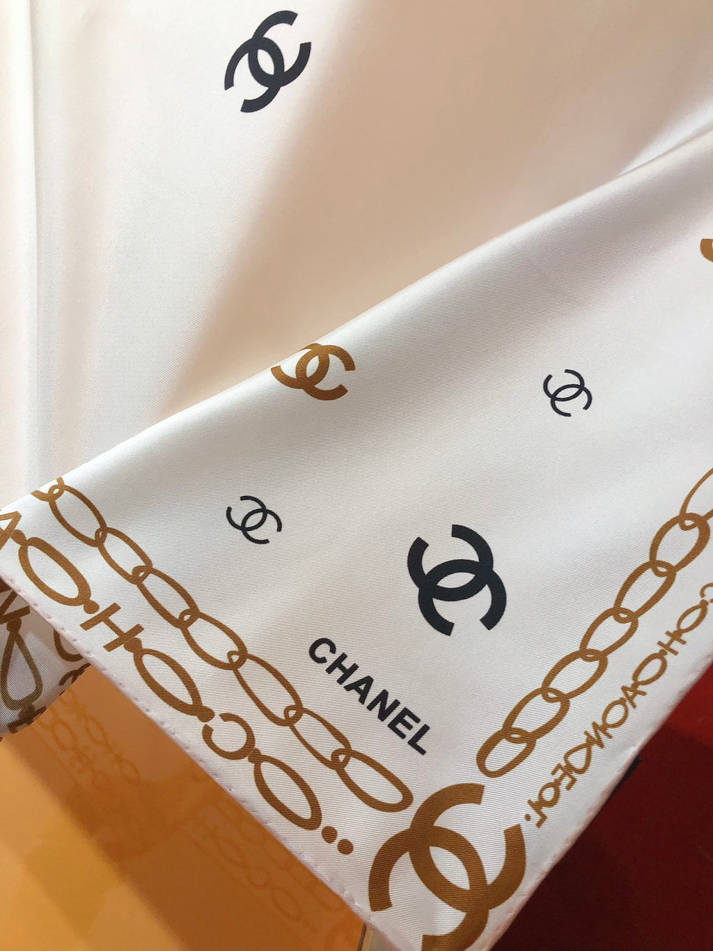 W1N46C13 Popular Silk Scarve