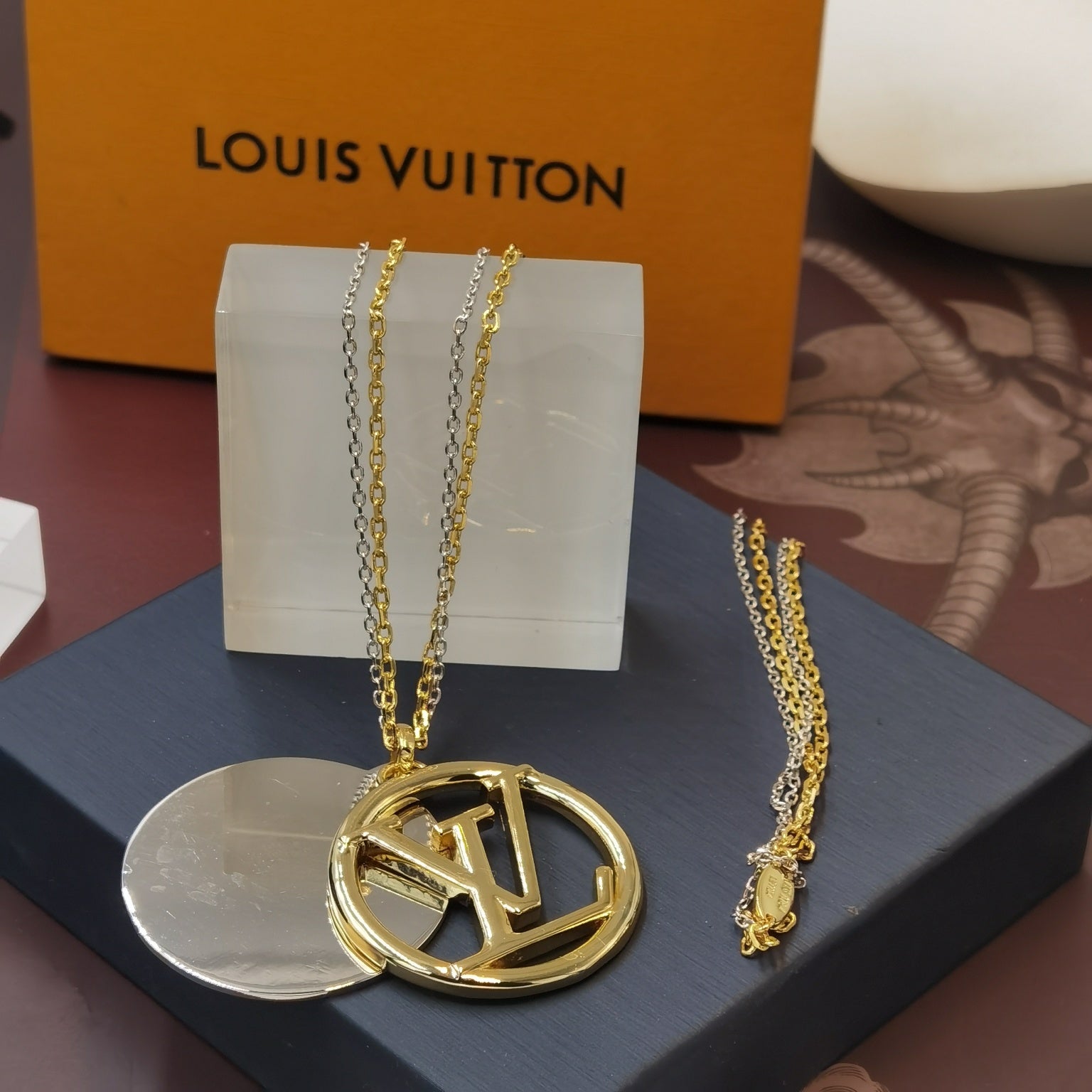 X1N83C215X  Popular  Necklaces