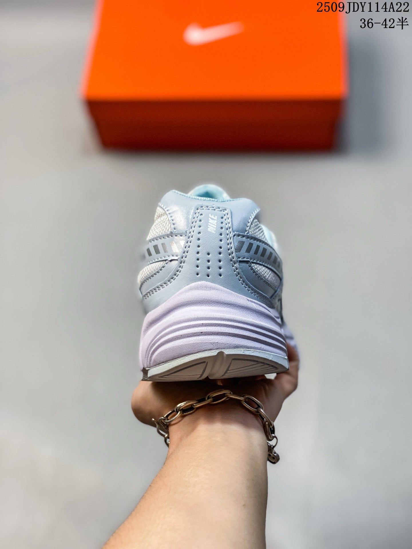 Z4Q95A72 Popular Shoes