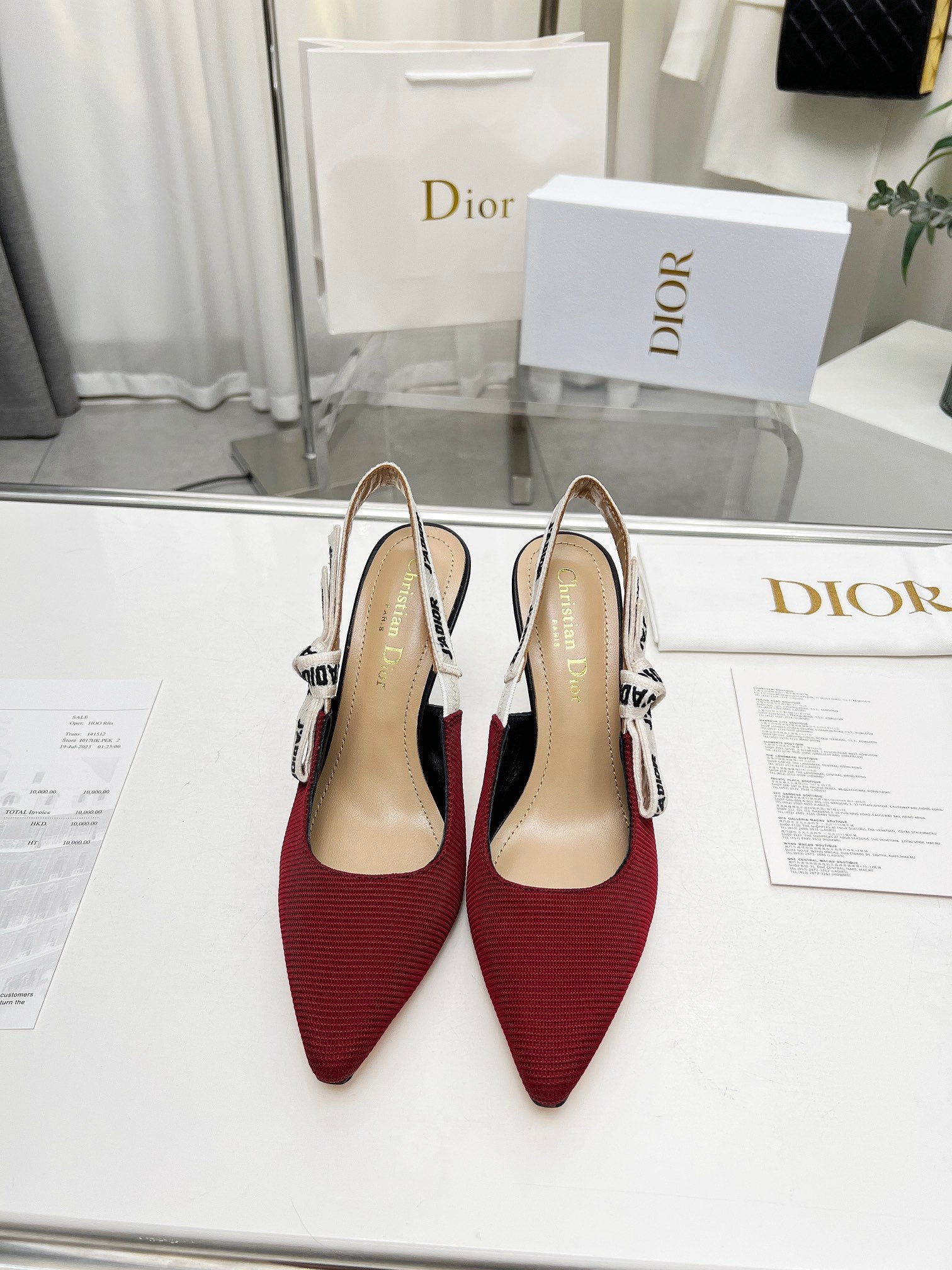 Z2Q55D44  Popular leather High heels