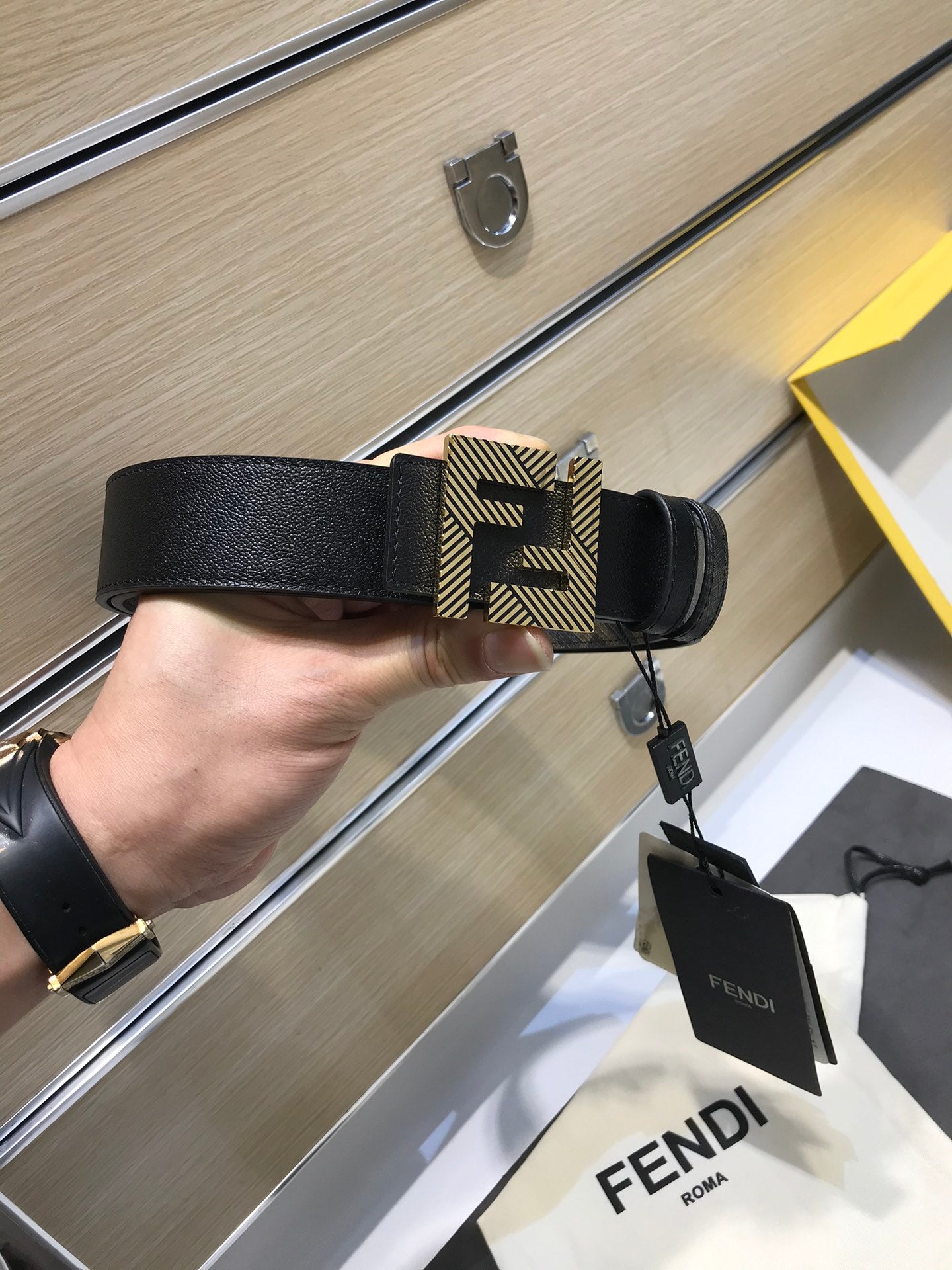 P1Q64F77 Popular   High quality belt With full package