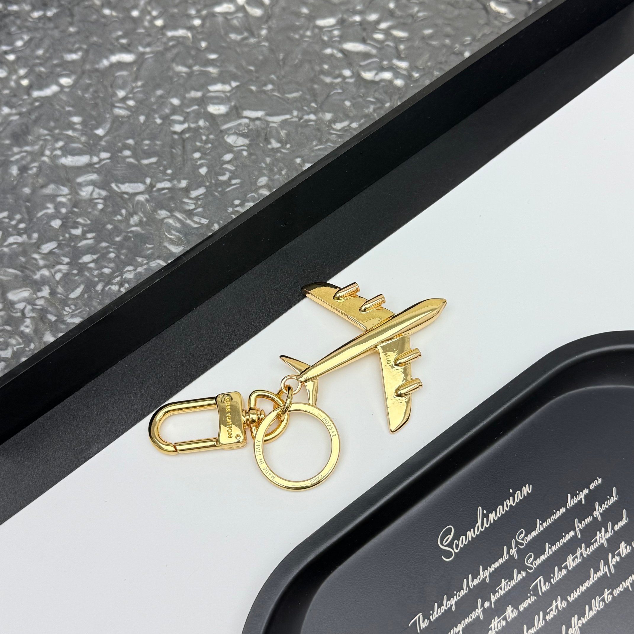 A1Z105E41 Popular bag 's charms accessories