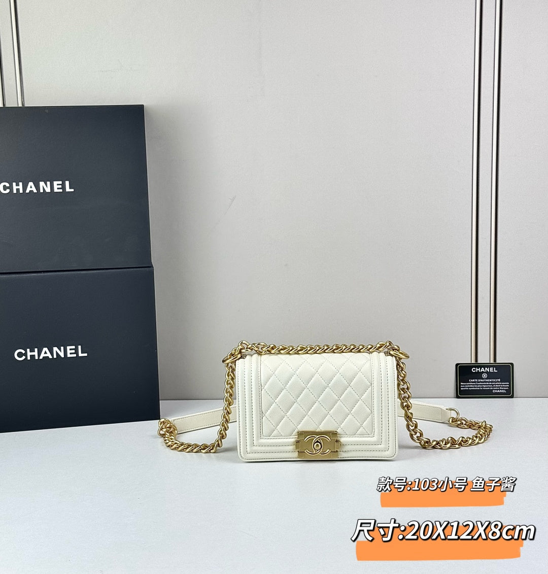B1P36C17 Popular Caviar leather bag