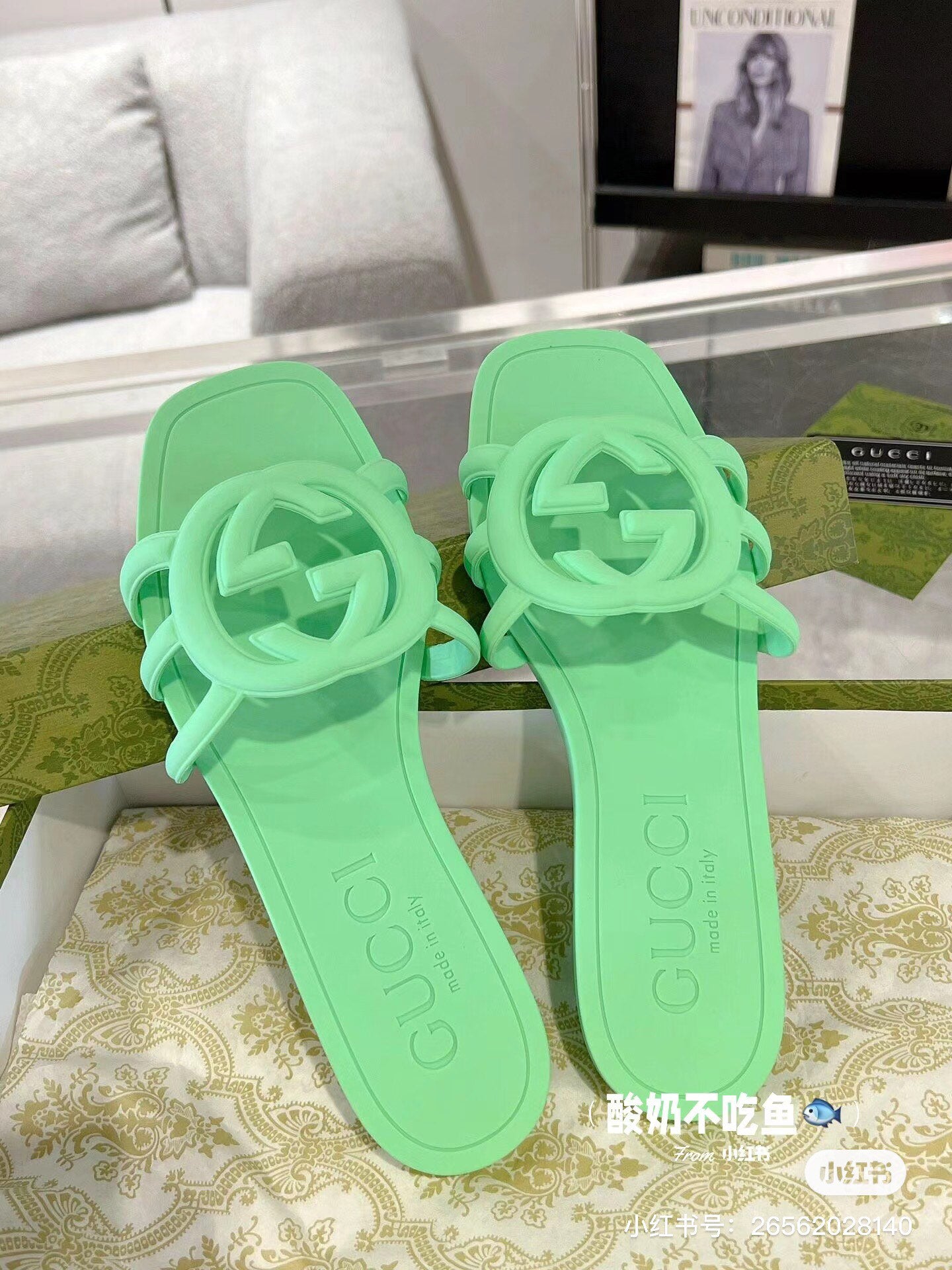Z1P54B172 Popular Slippers