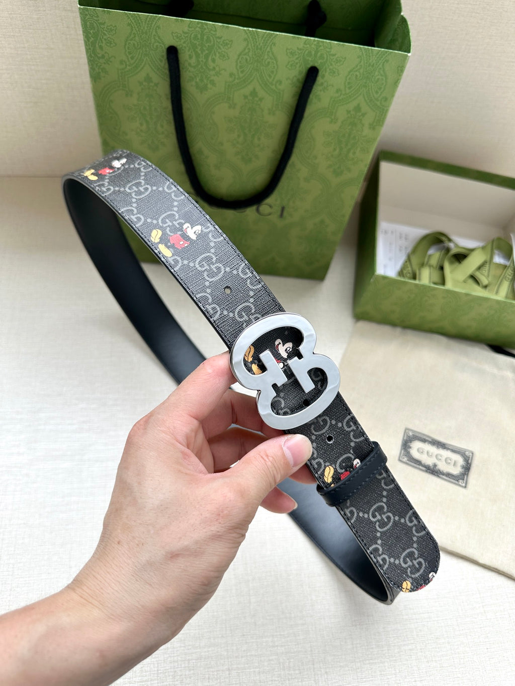 P1R55B229 Popular High quality belt With full package