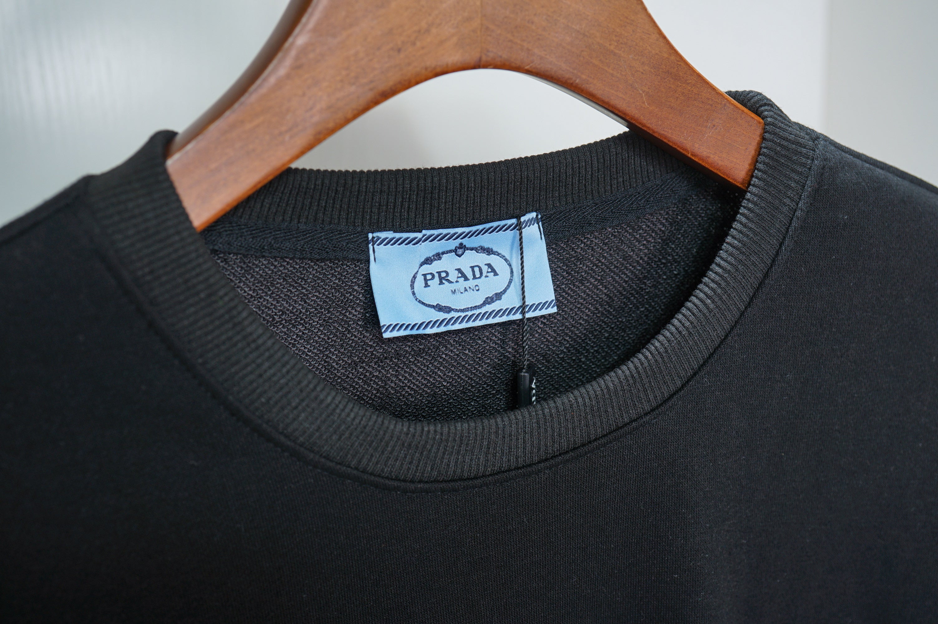 U1Z85PD131 Popular Sweaters