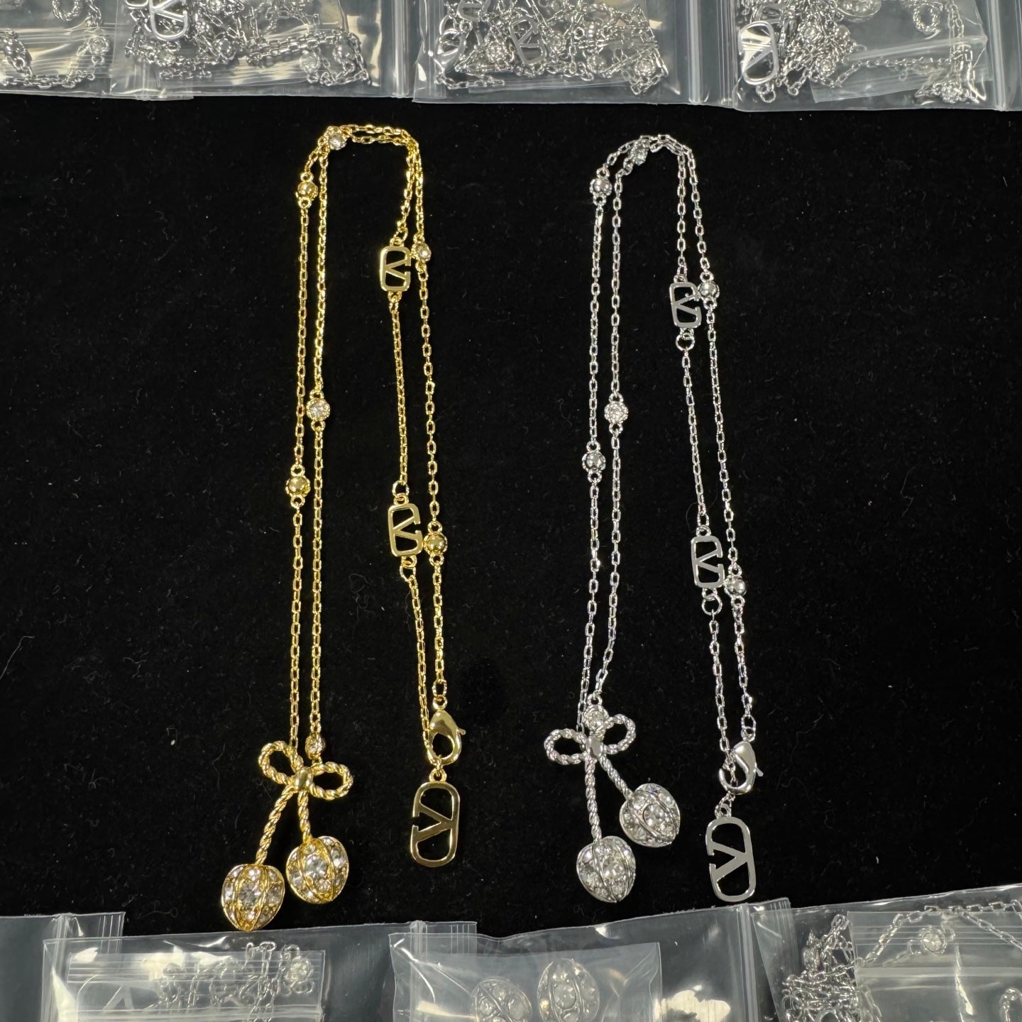 X1Q85VL109X Popular Necklace. Earrings
