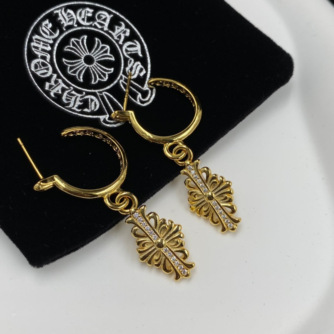 X1Q45A1E Popular    Earrings