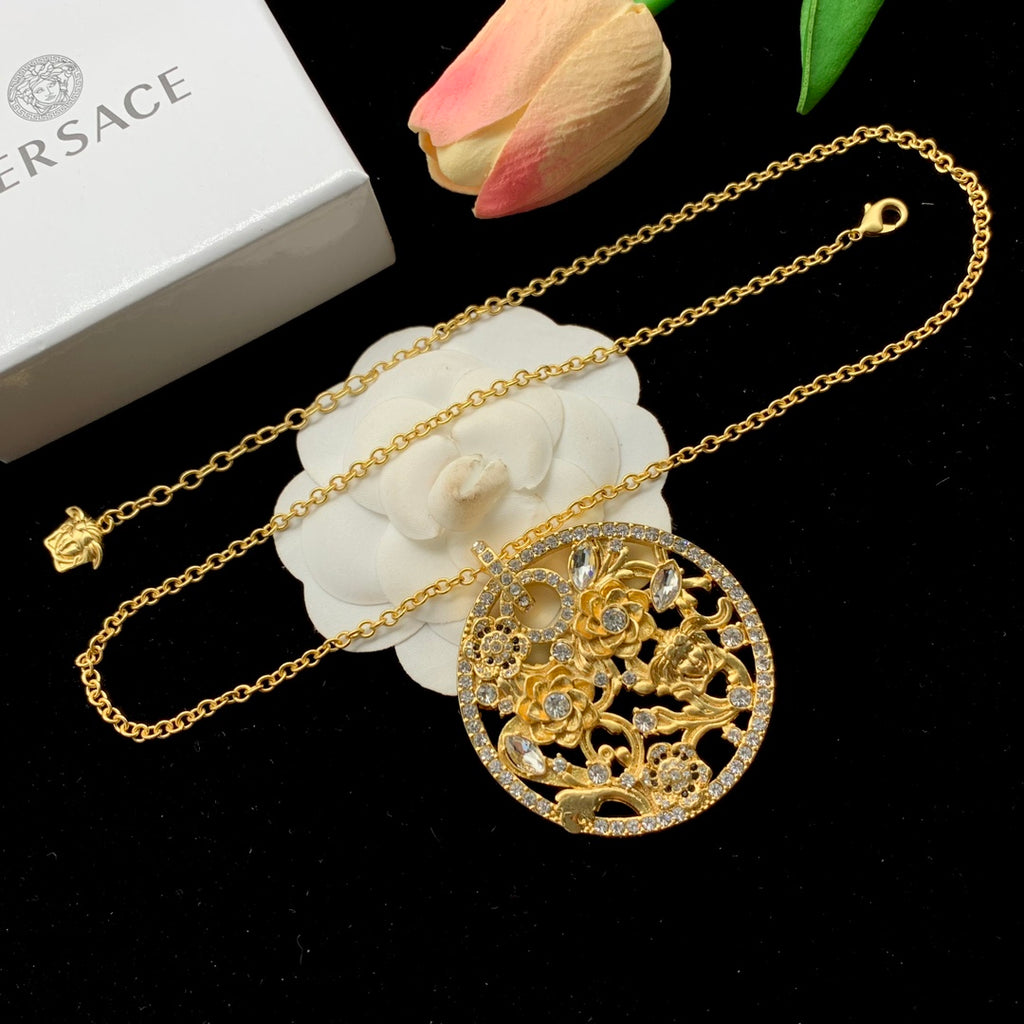 X1Q85V363X Popular Necklaces