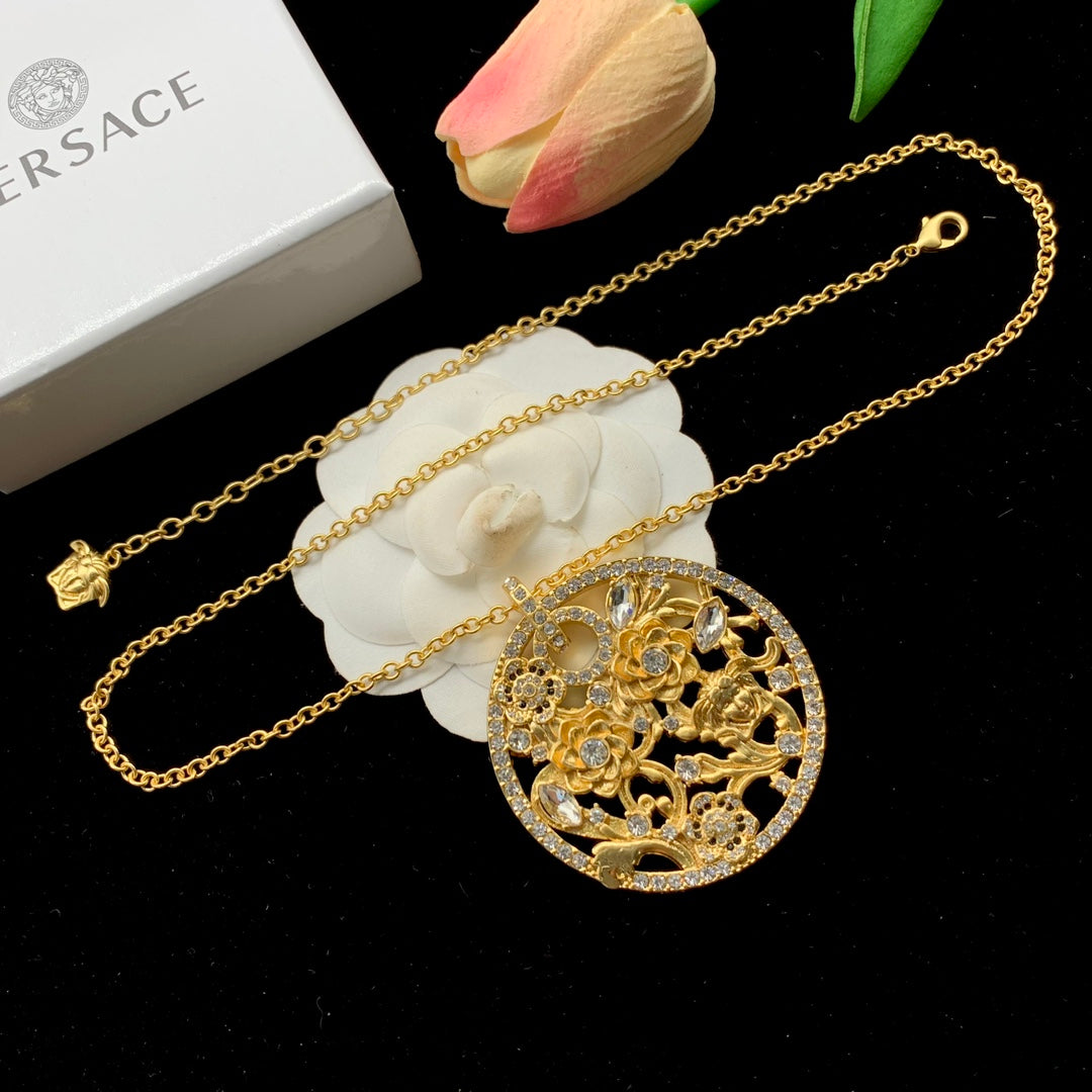 X1Q85V363X Popular Necklaces