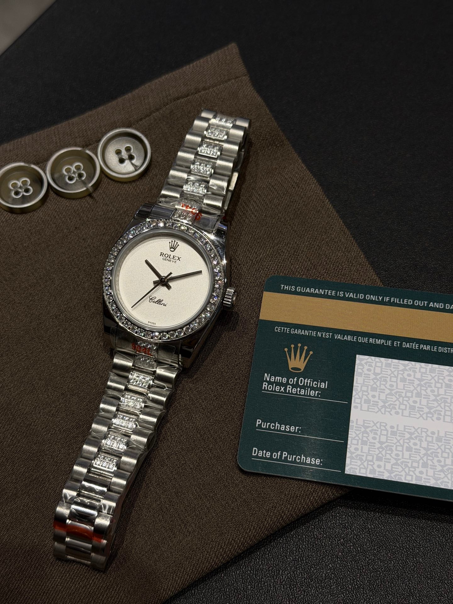 L1R36L24 Popular Watches